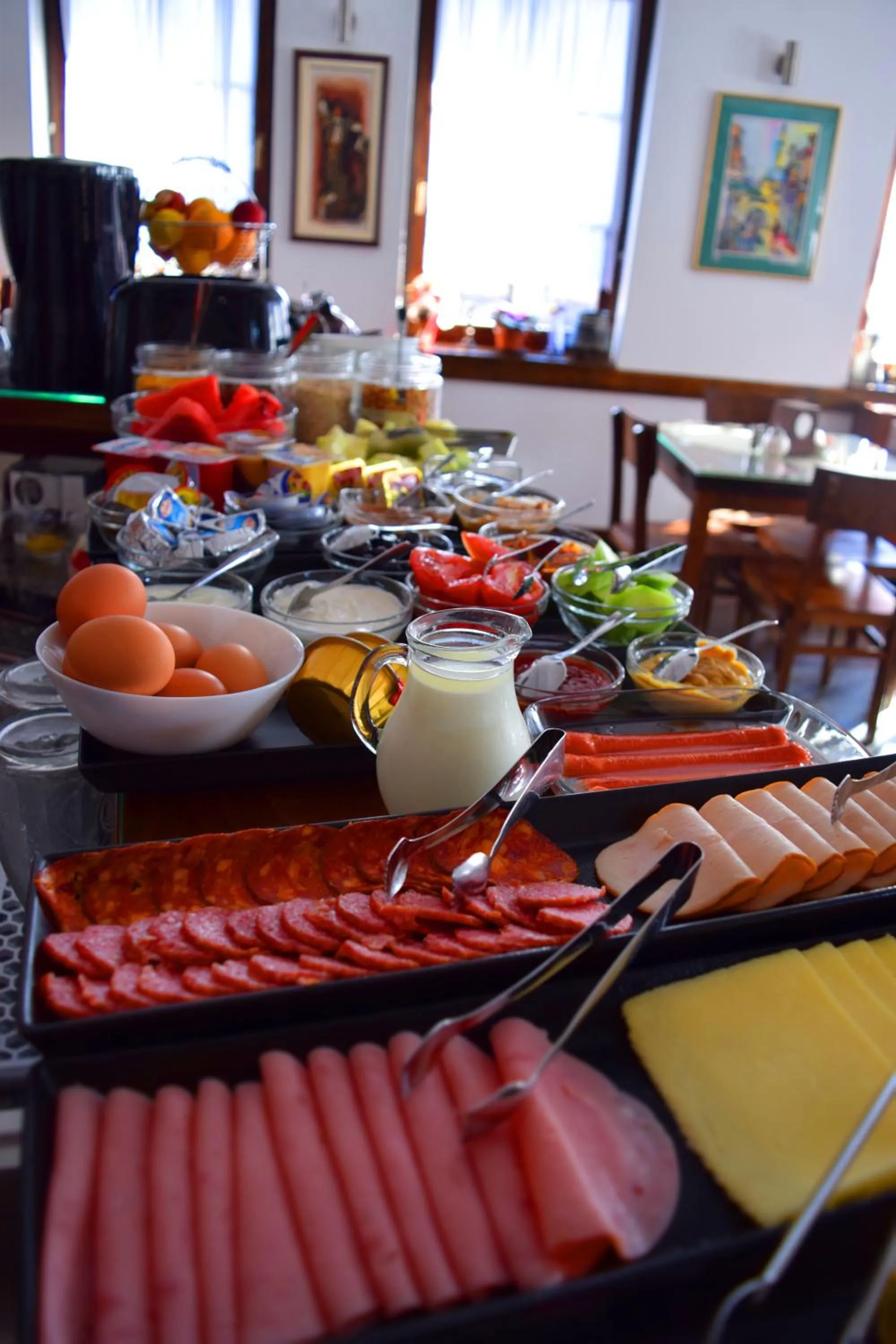 Buffet breakfast in Hotel Theatre