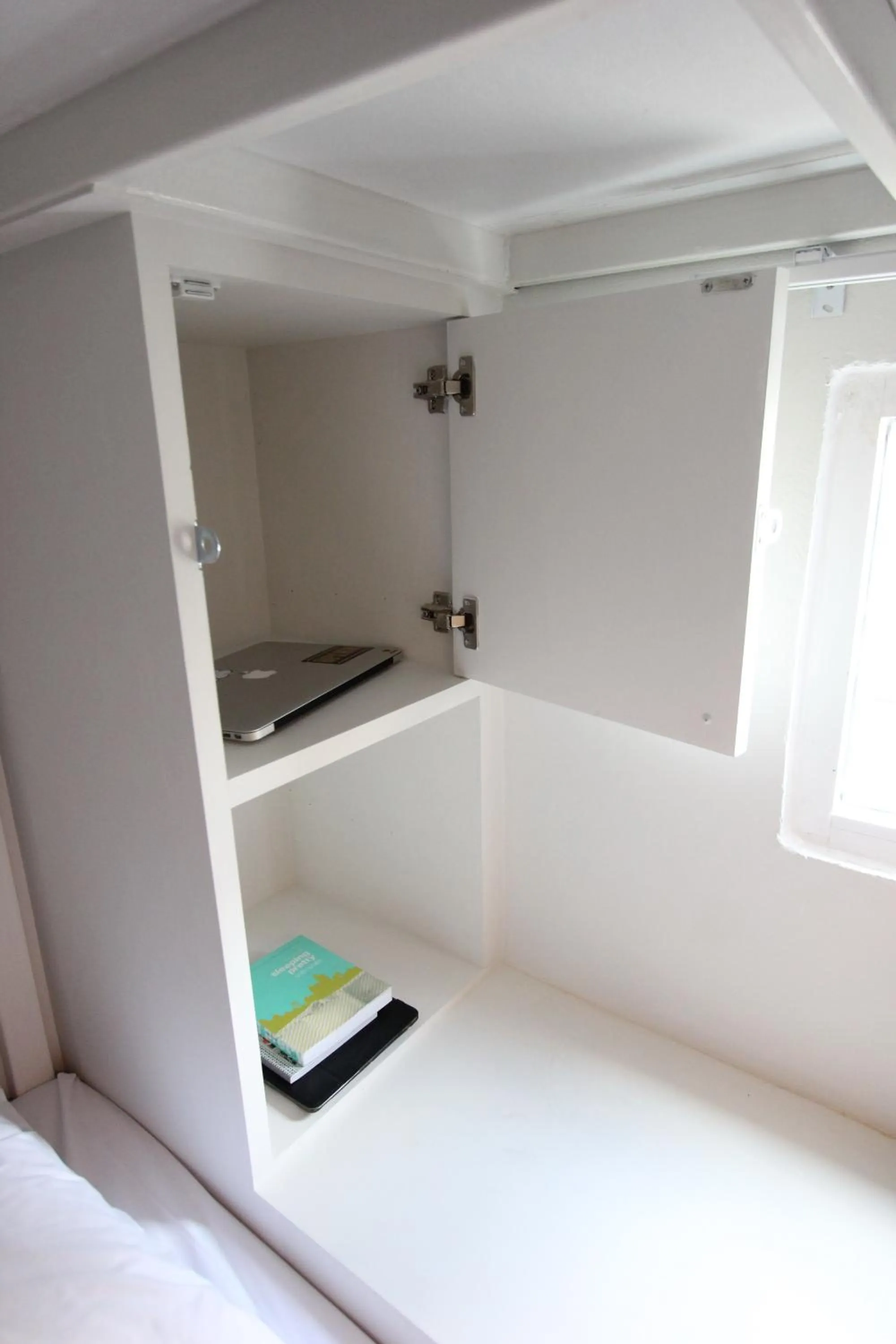 Area and facilities in Diff Hostel