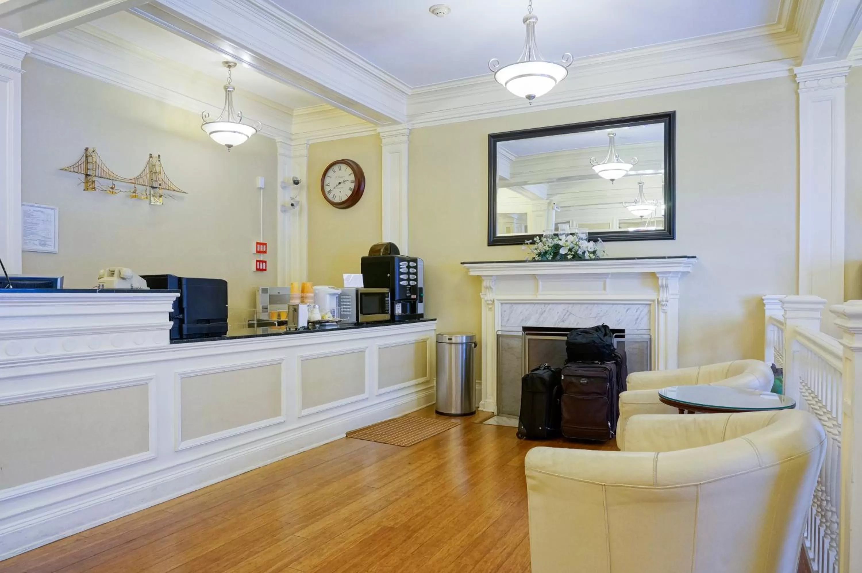 Lobby or reception in Grant Hotel