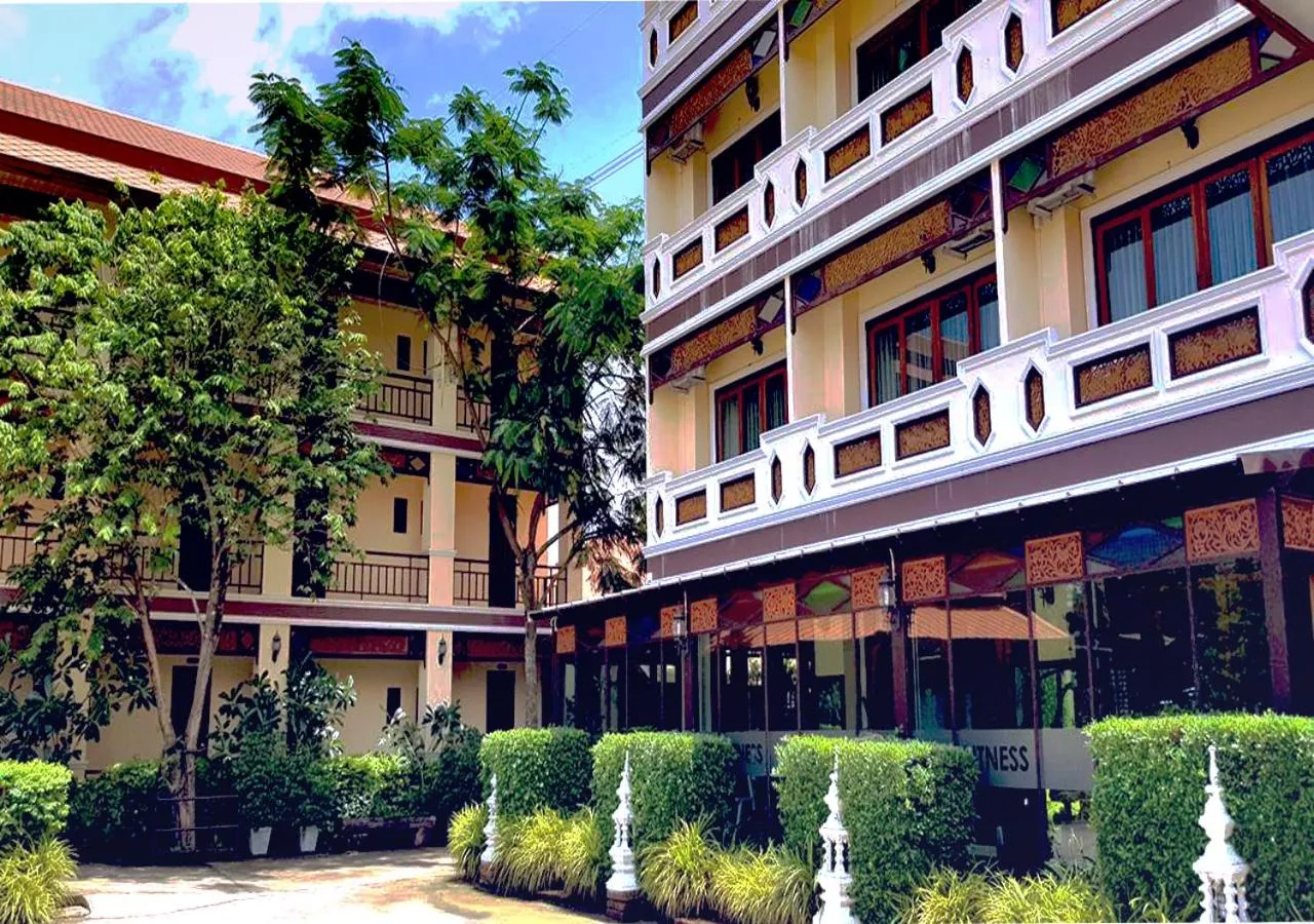 Property building in i Boutique Hotel