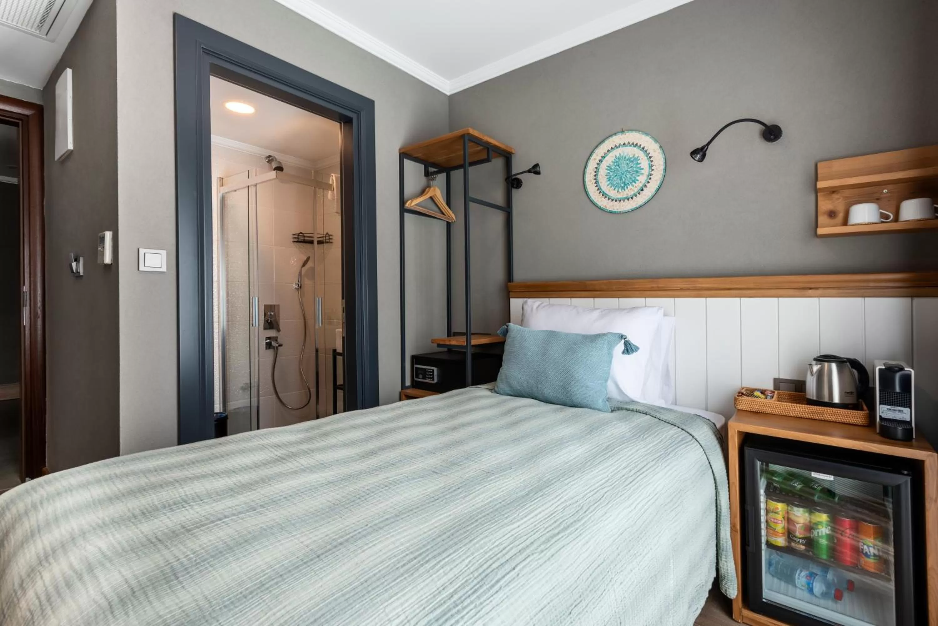 Bed in Istanbul Old City Colorful Houses Balat PETRION Hotel