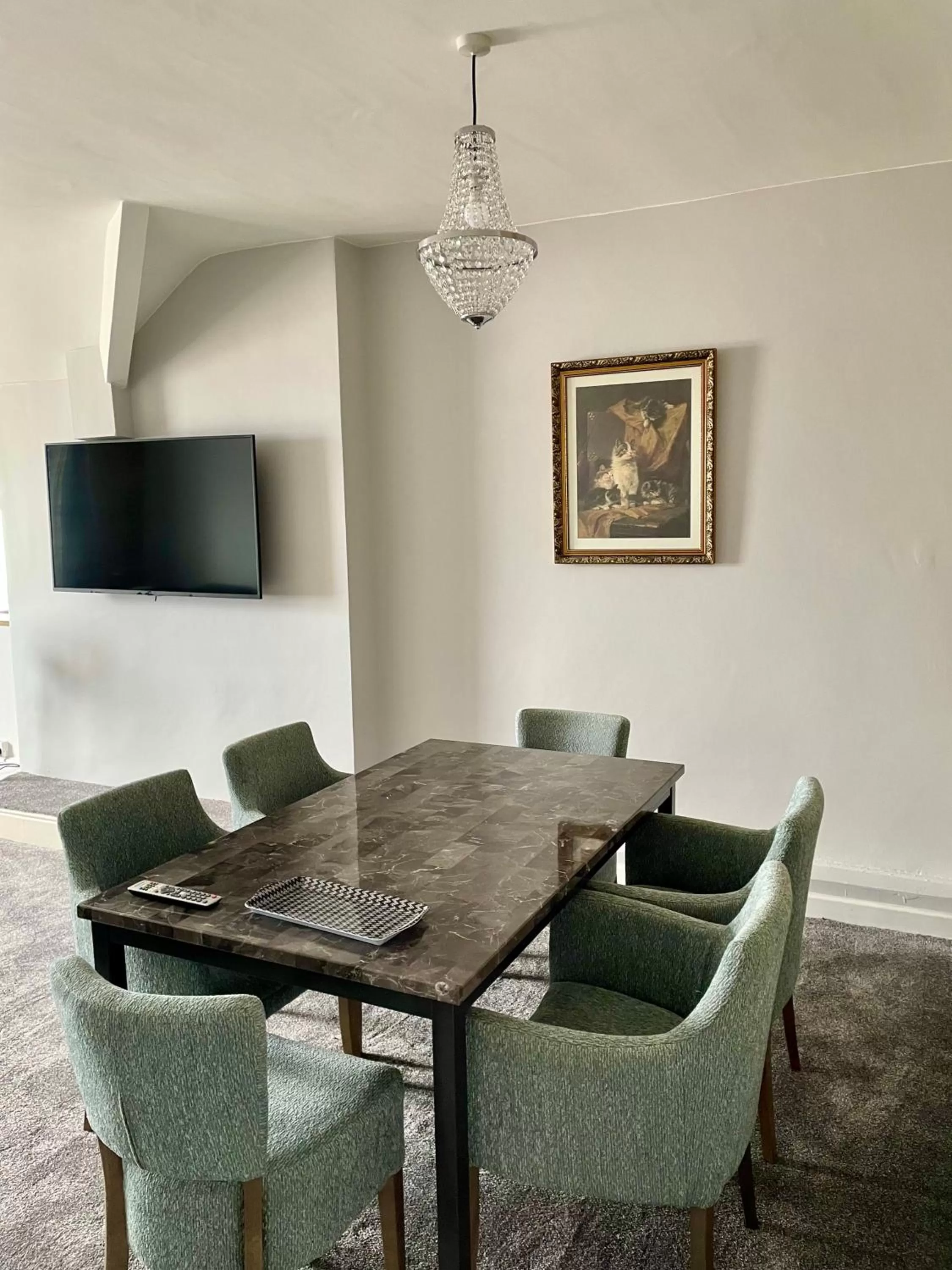 Dining area in The Clarendon Hotel