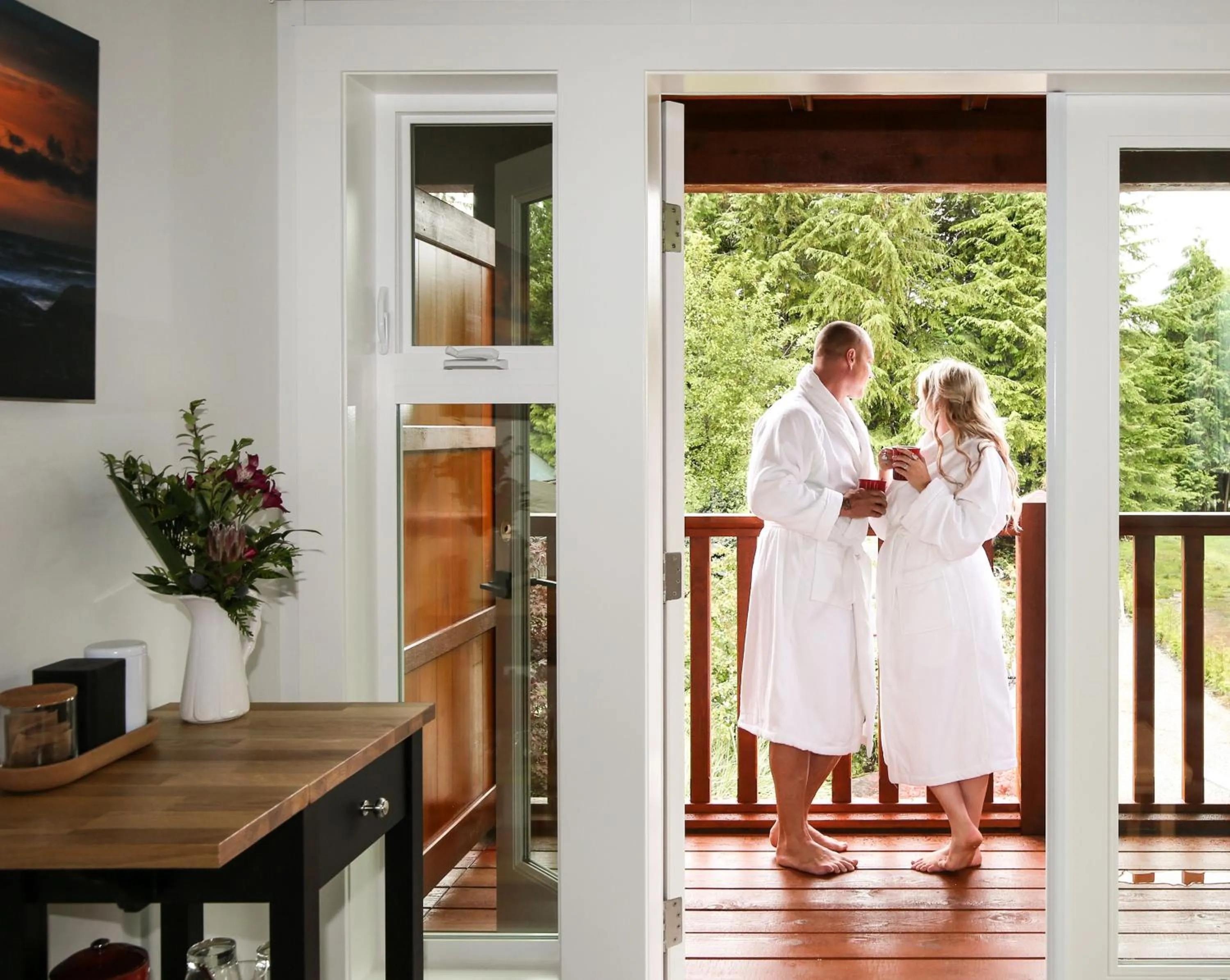 People in Pluvio restaurant and rooms