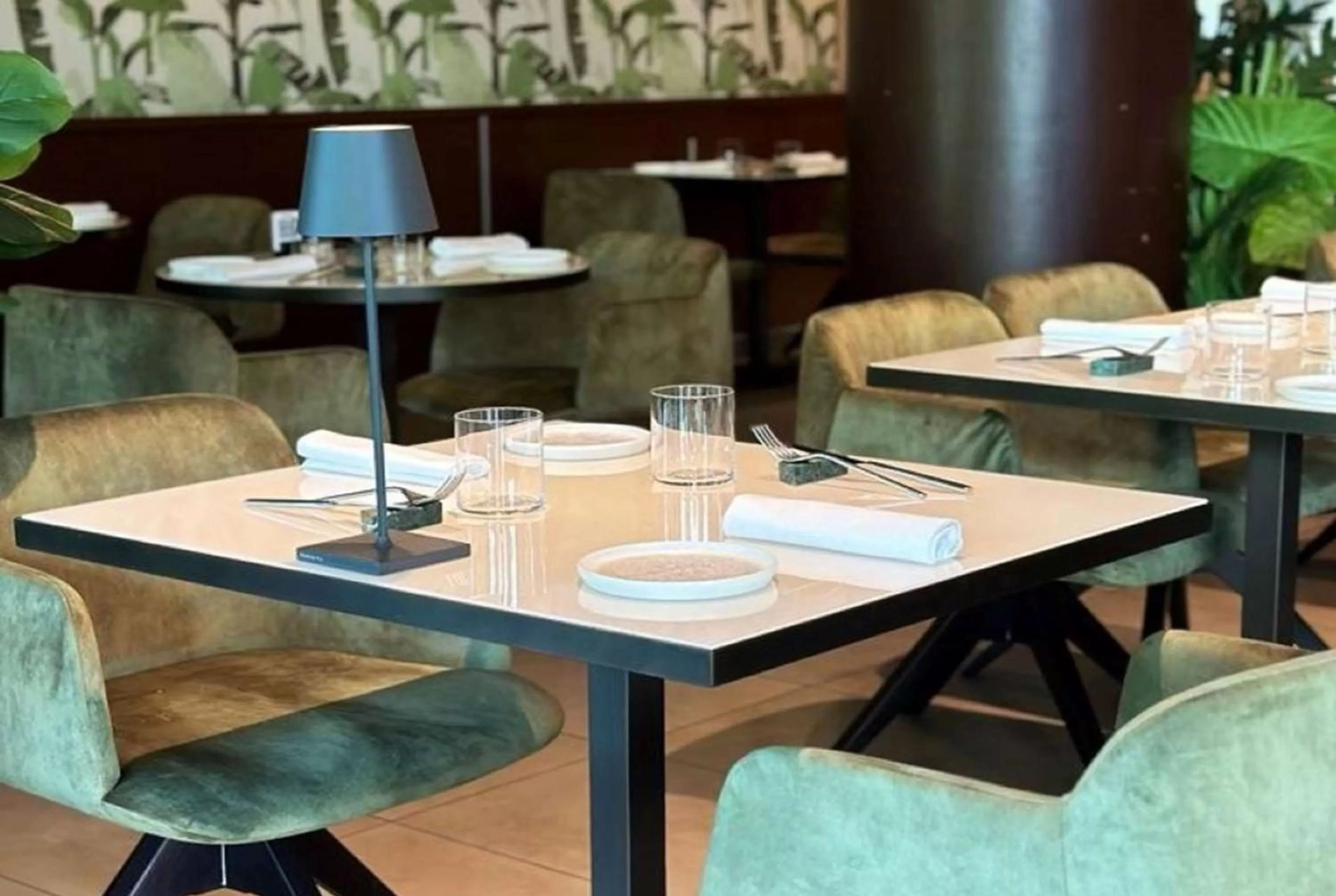 Restaurant/places to eat in Ramada Plaza by Wyndham Milano