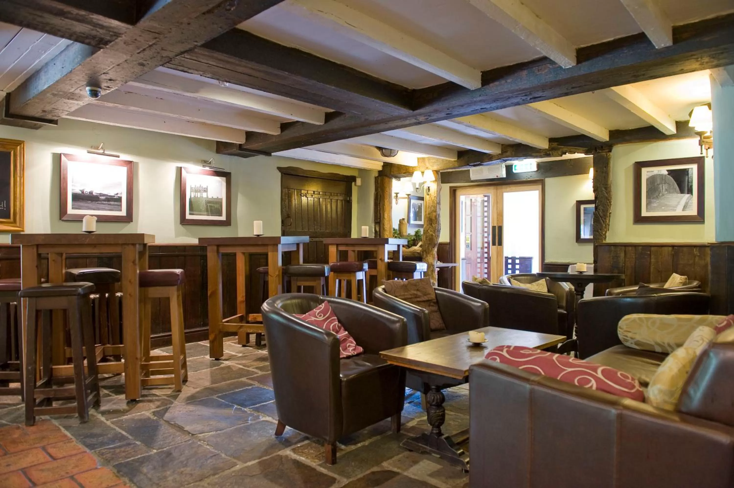 Lounge or bar in Old Mill by Chef & Brewer Collection