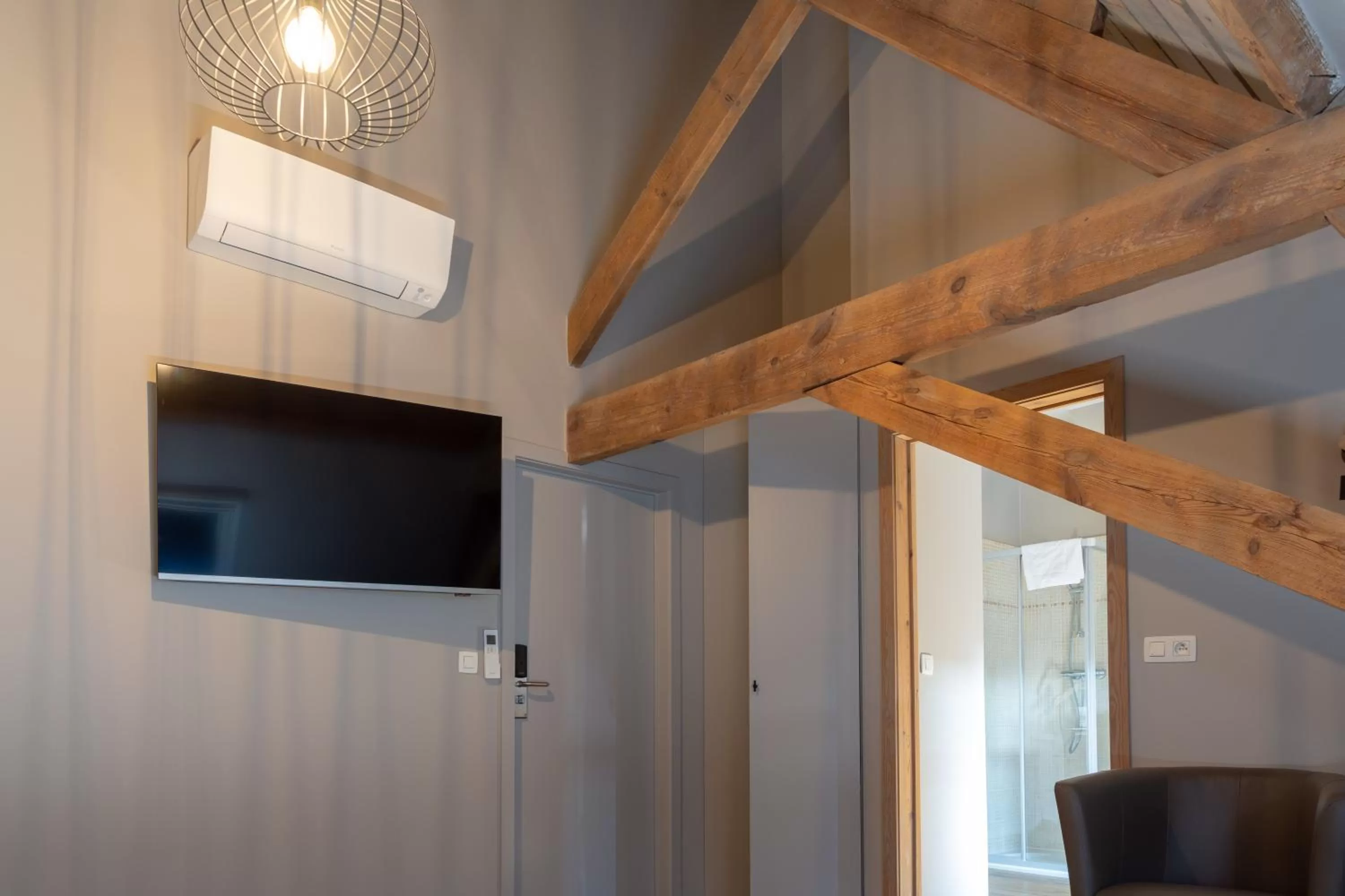 TV/Entertainment Center in Oud Gemeentehuis