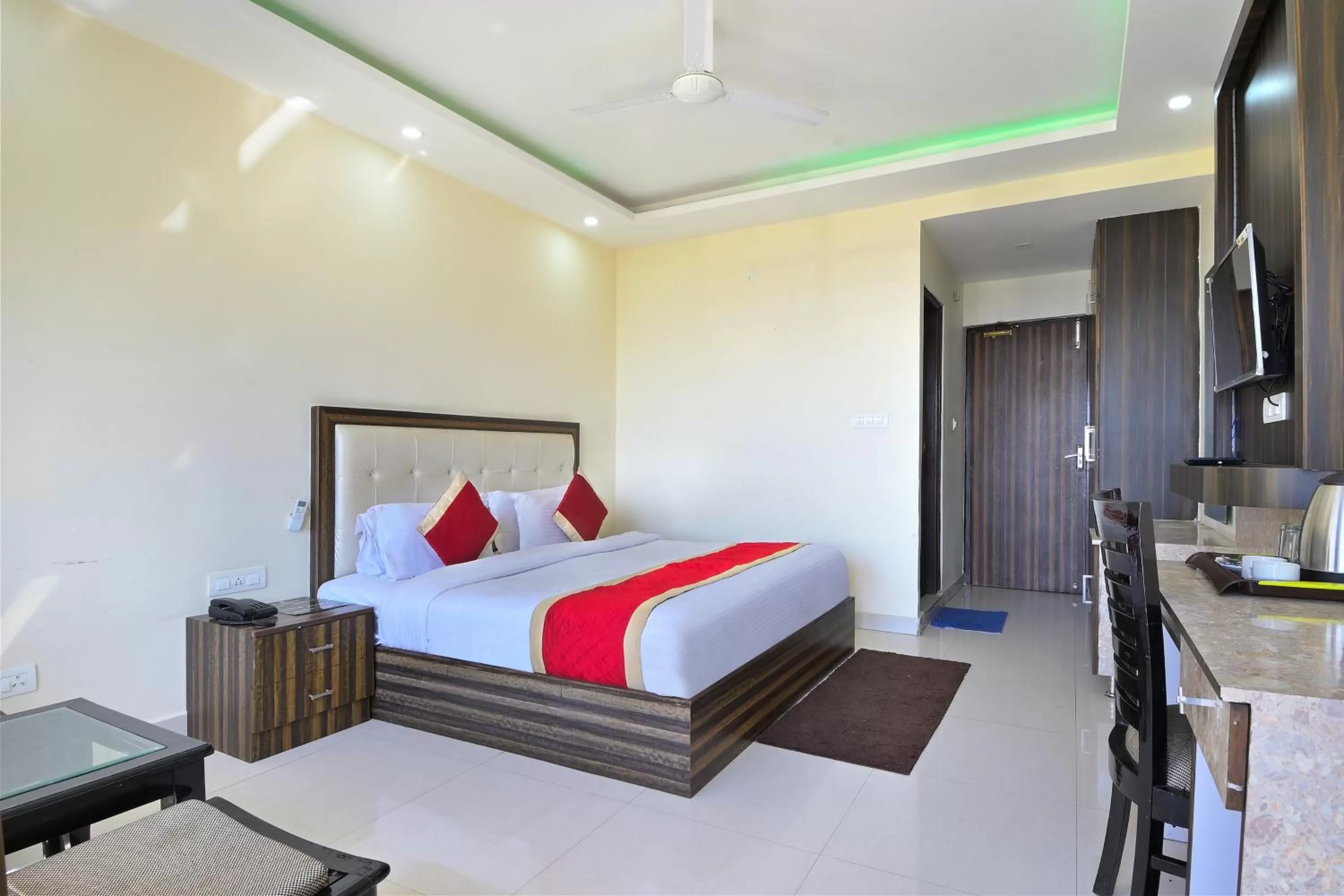 Bedroom, Bed in Hotel Bliss Valley - Hotel in Dharamshala