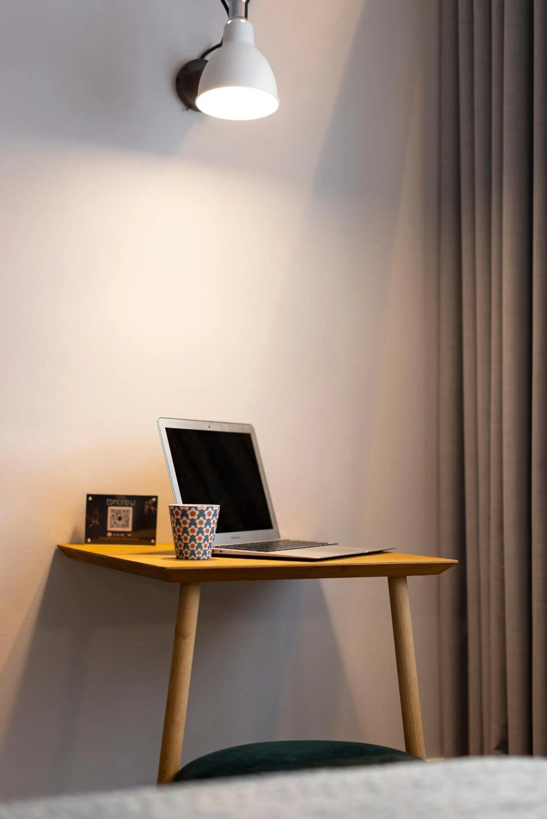 Bedroom in Hôtel Edmond W Lyon Part-Dieu