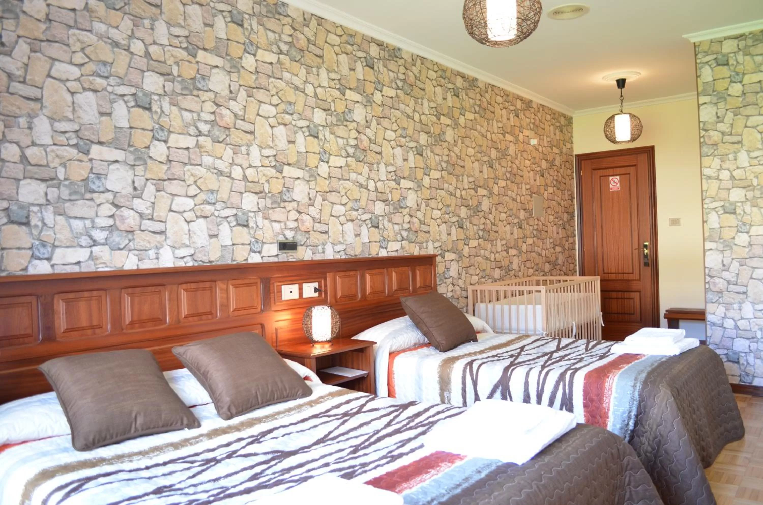 Bed in Hotel Celta Galaico