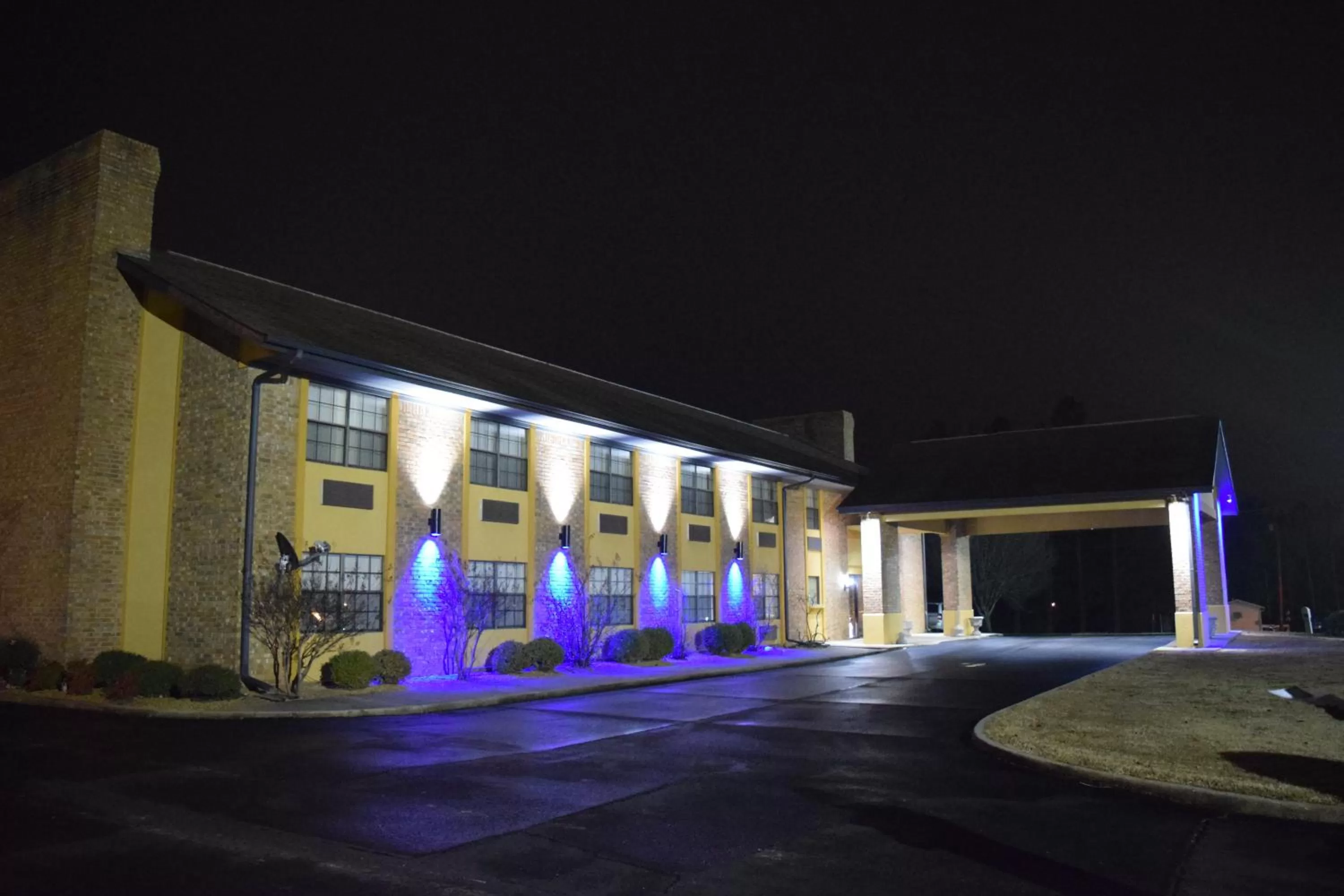 Property building in Super 8 by Wyndham Paragould