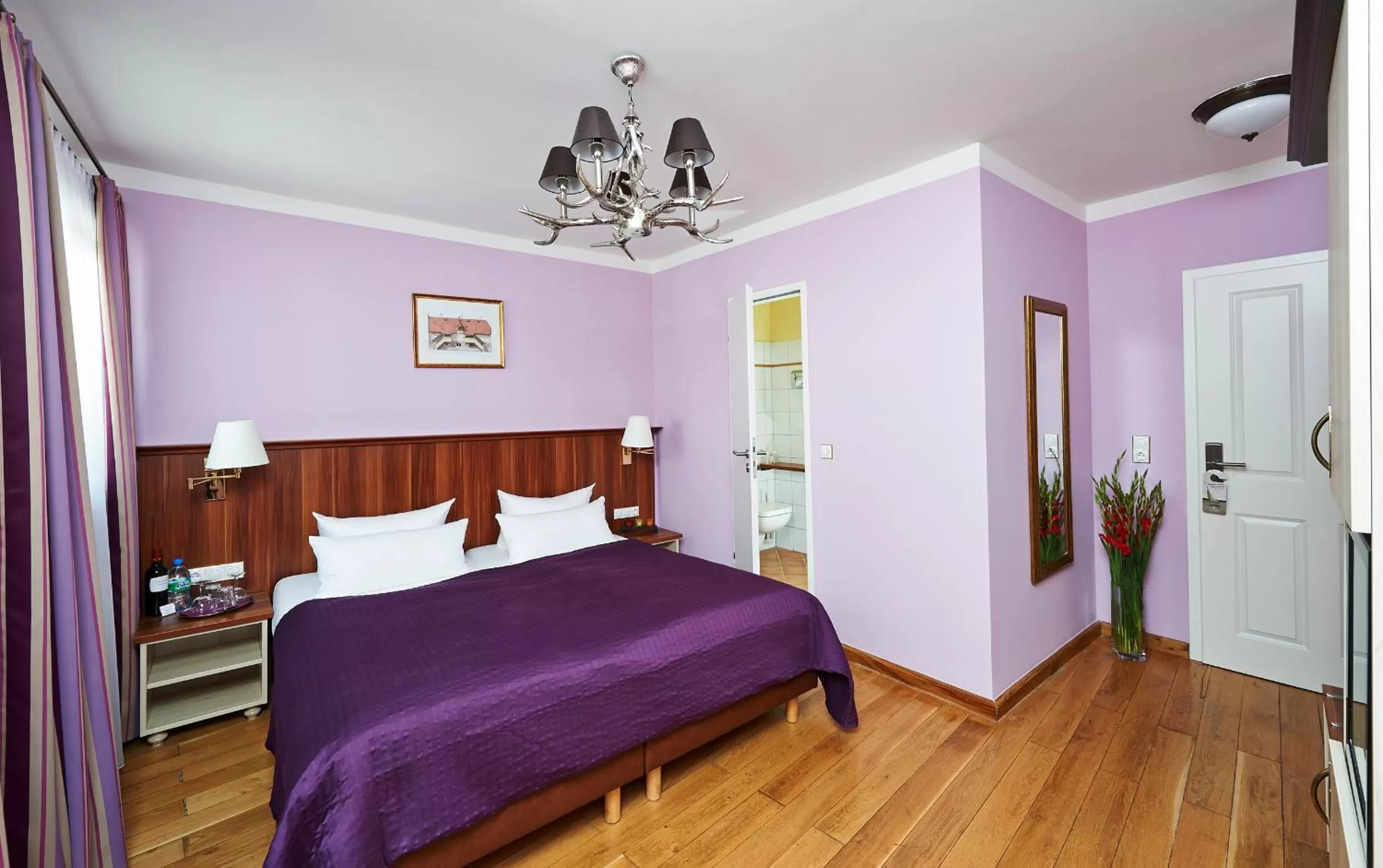 Photo of the whole room, Bed in Hotel Elch