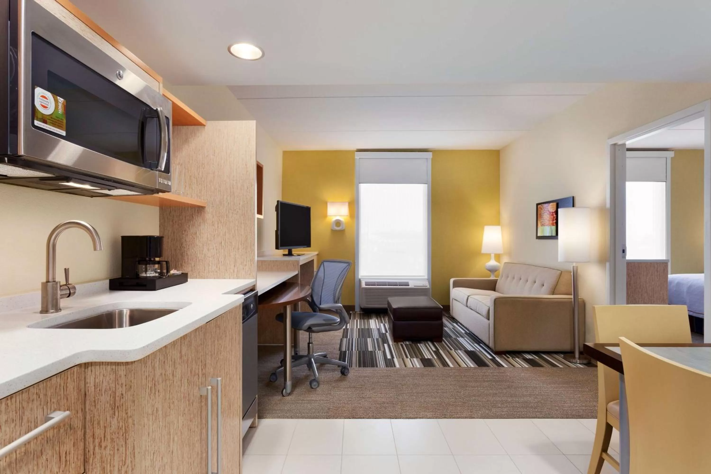 One-Bedroom Queen Suite - Disability Access with Roll-in Shower - Non-Smoking in Home2 Suites by Hilton Baltimore/Aberdeen MD