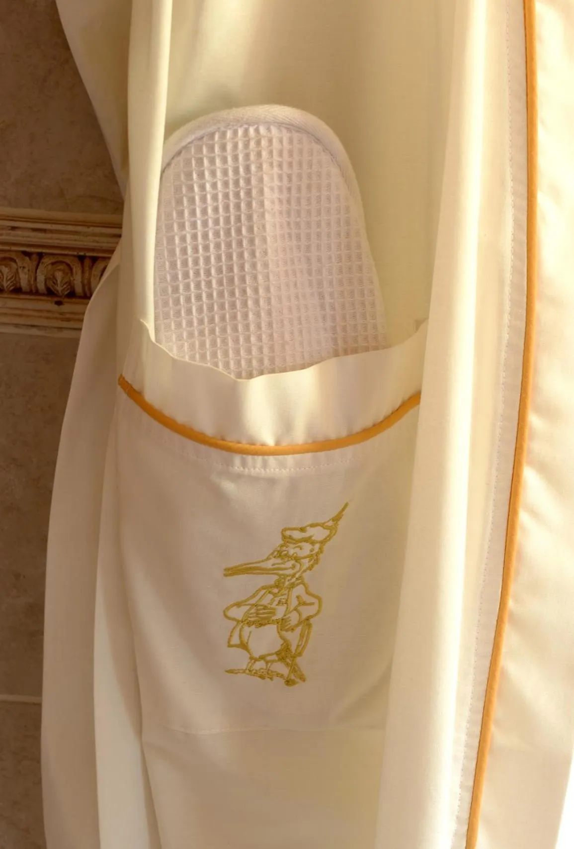 Decorative detail in The Woodpecker Inn