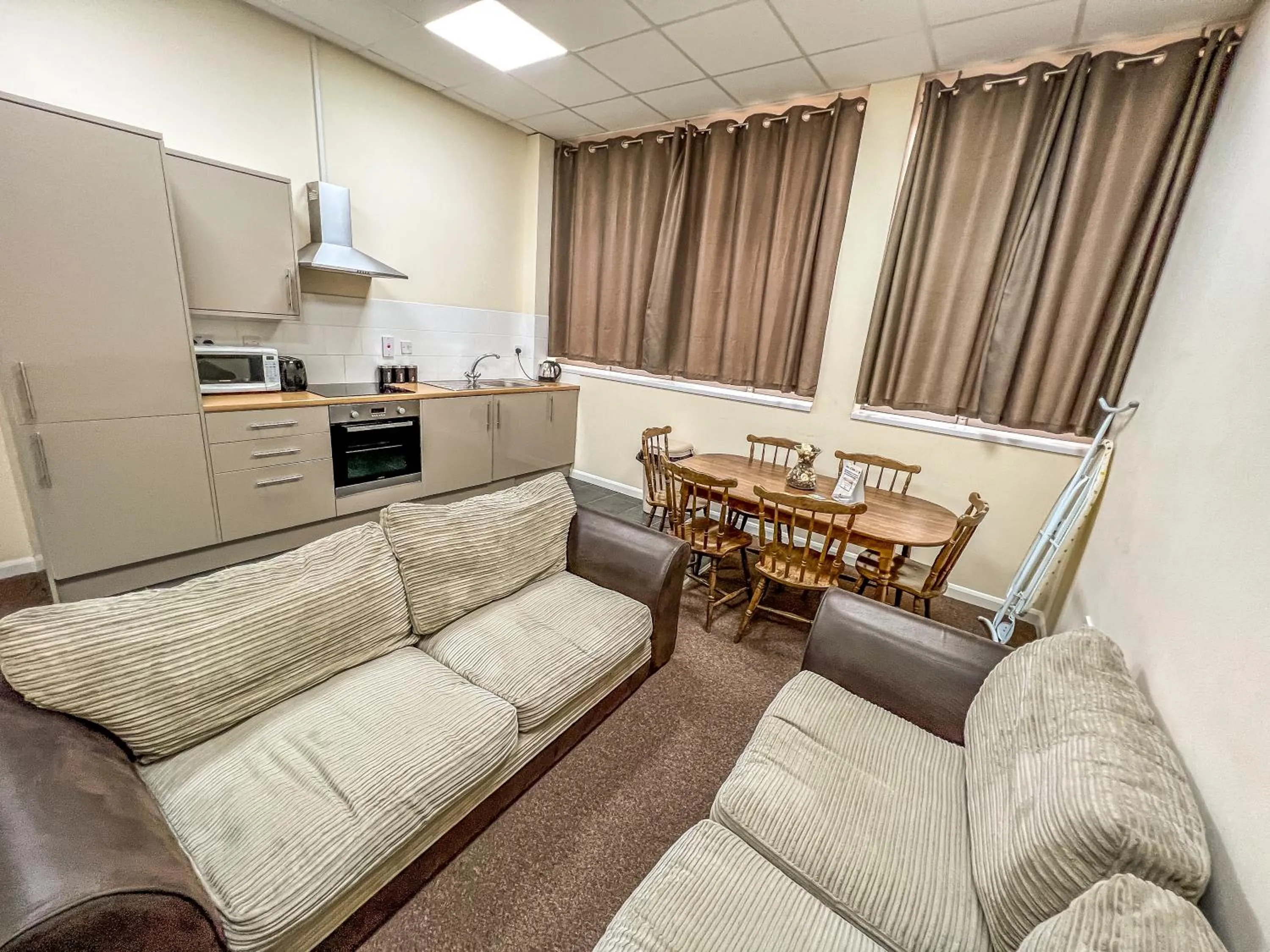 Living room in County Hall Apartment Hotel