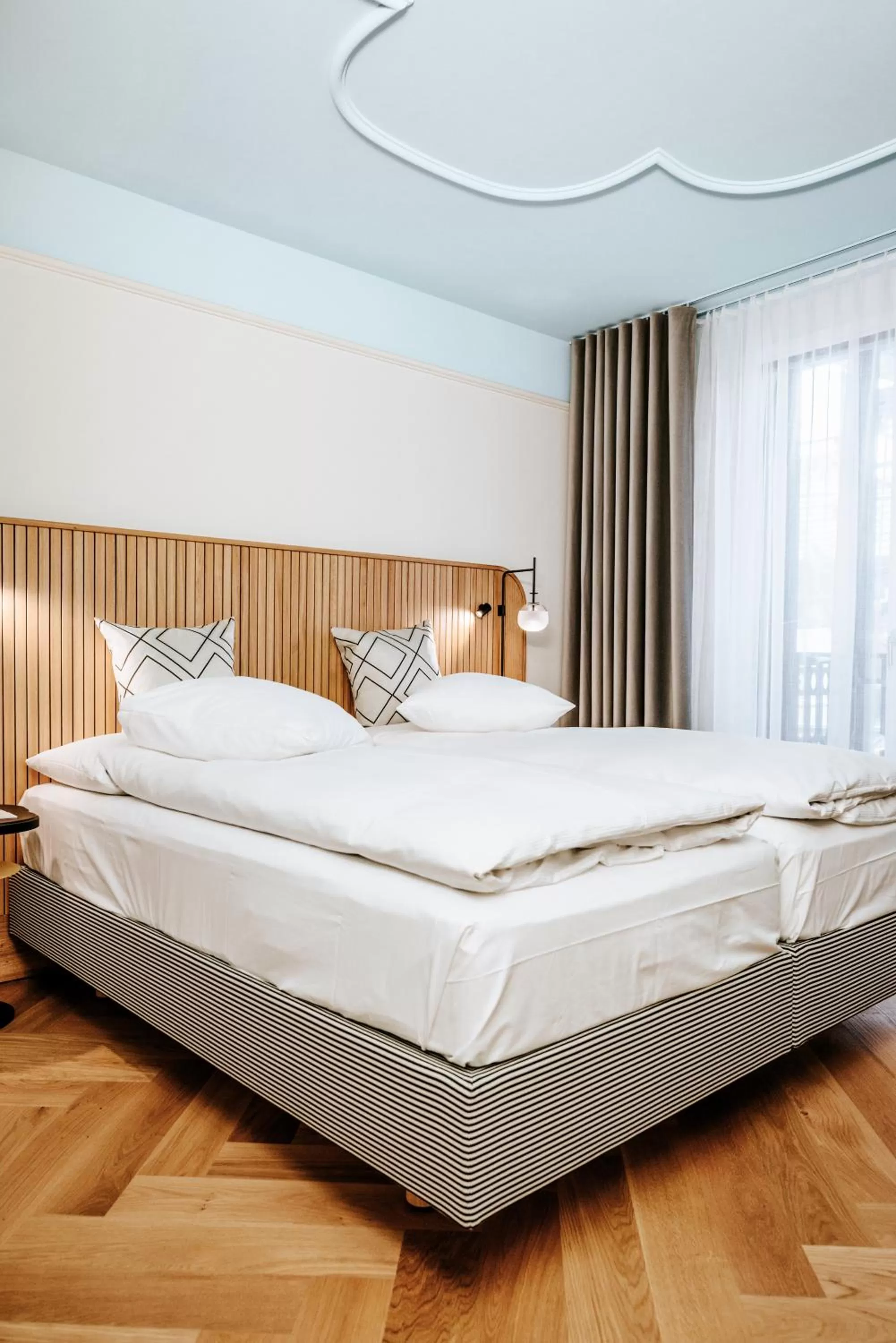 Photo of the whole room, Bed in Best Western Plus Hotel Bern