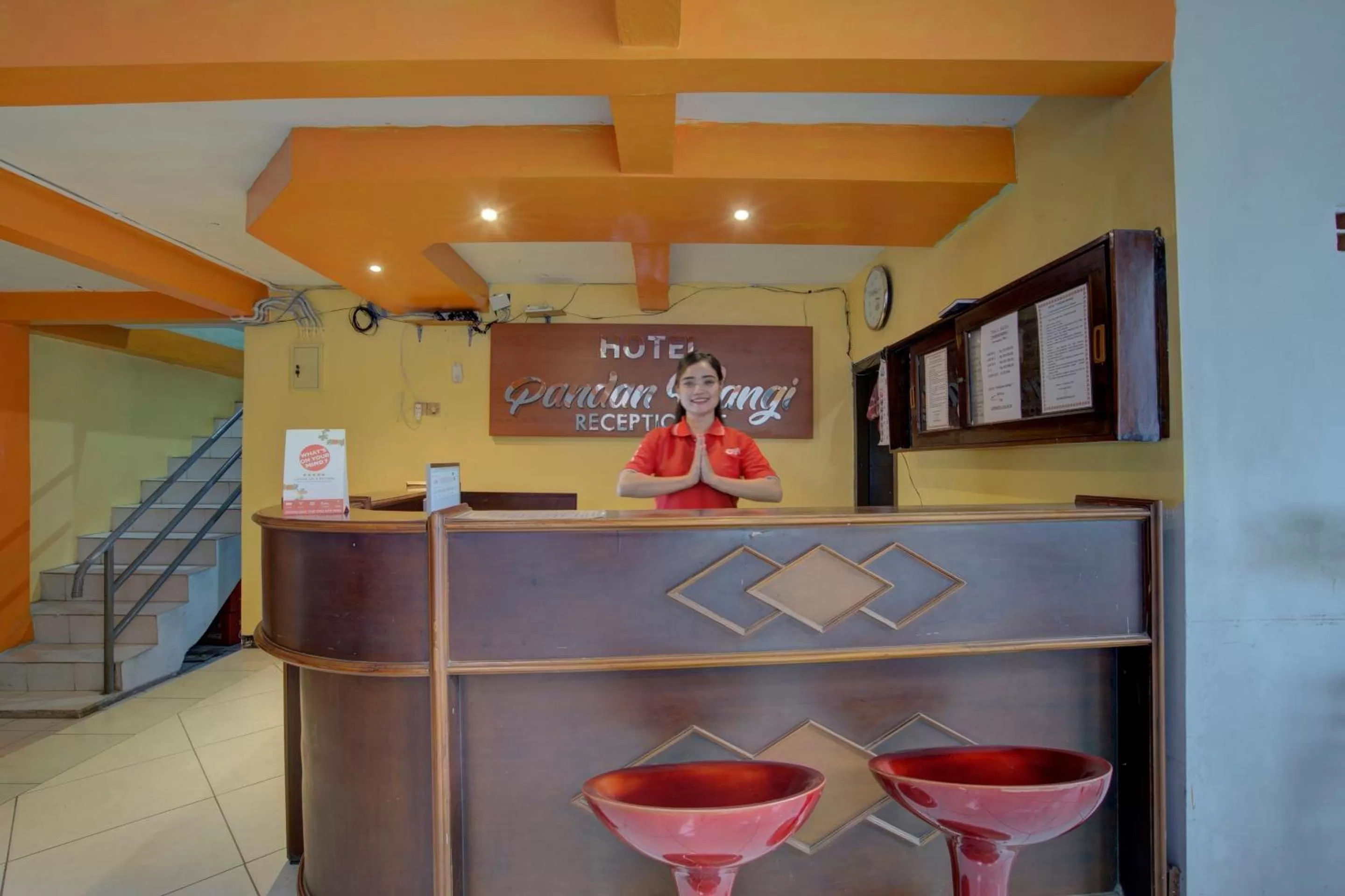 Lobby or reception in OYO 3862 Syariah Hotel Pandan Wangi