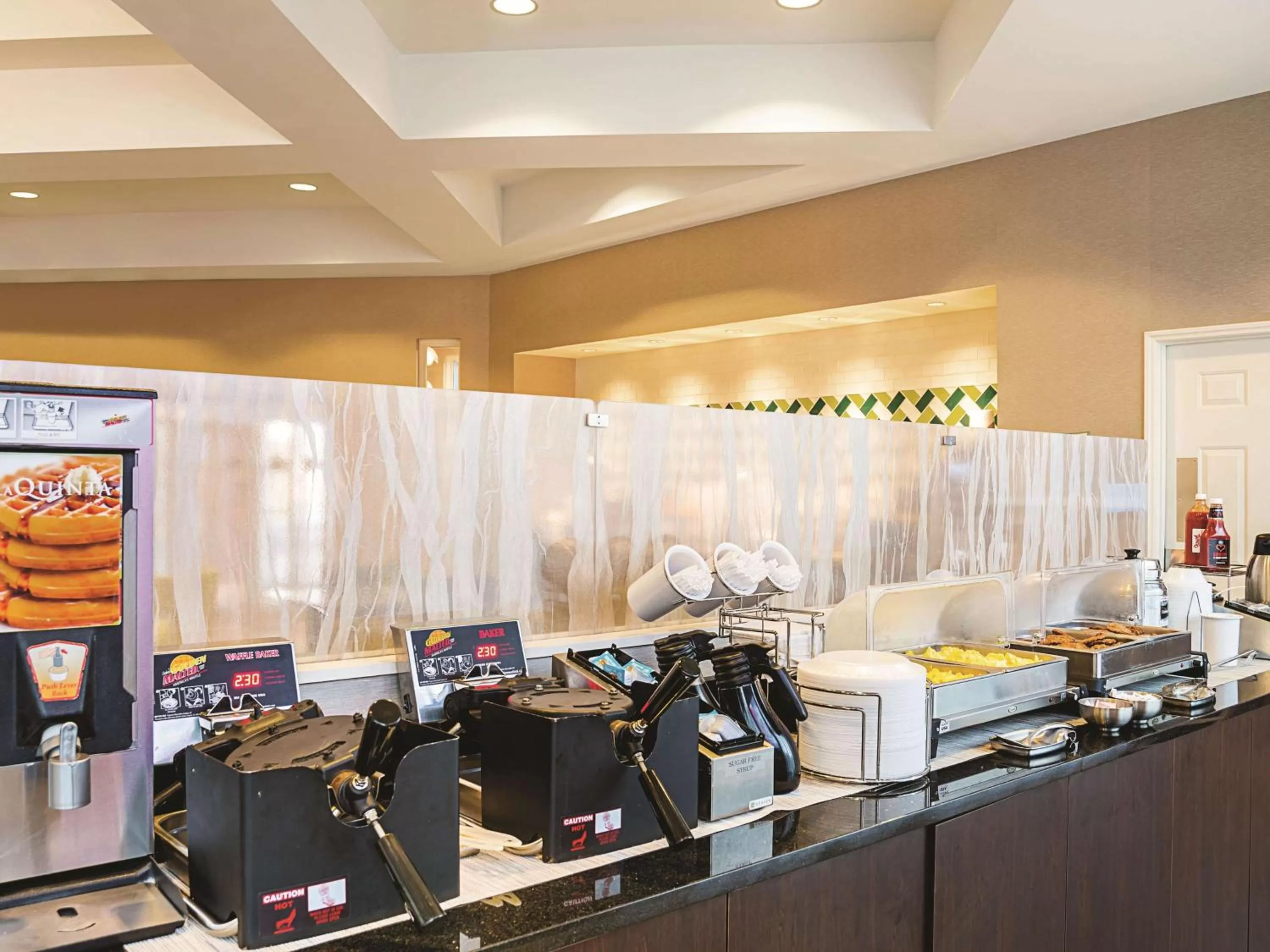 Restaurant/places to eat in La Quinta by Wyndham Phoenix Chandler