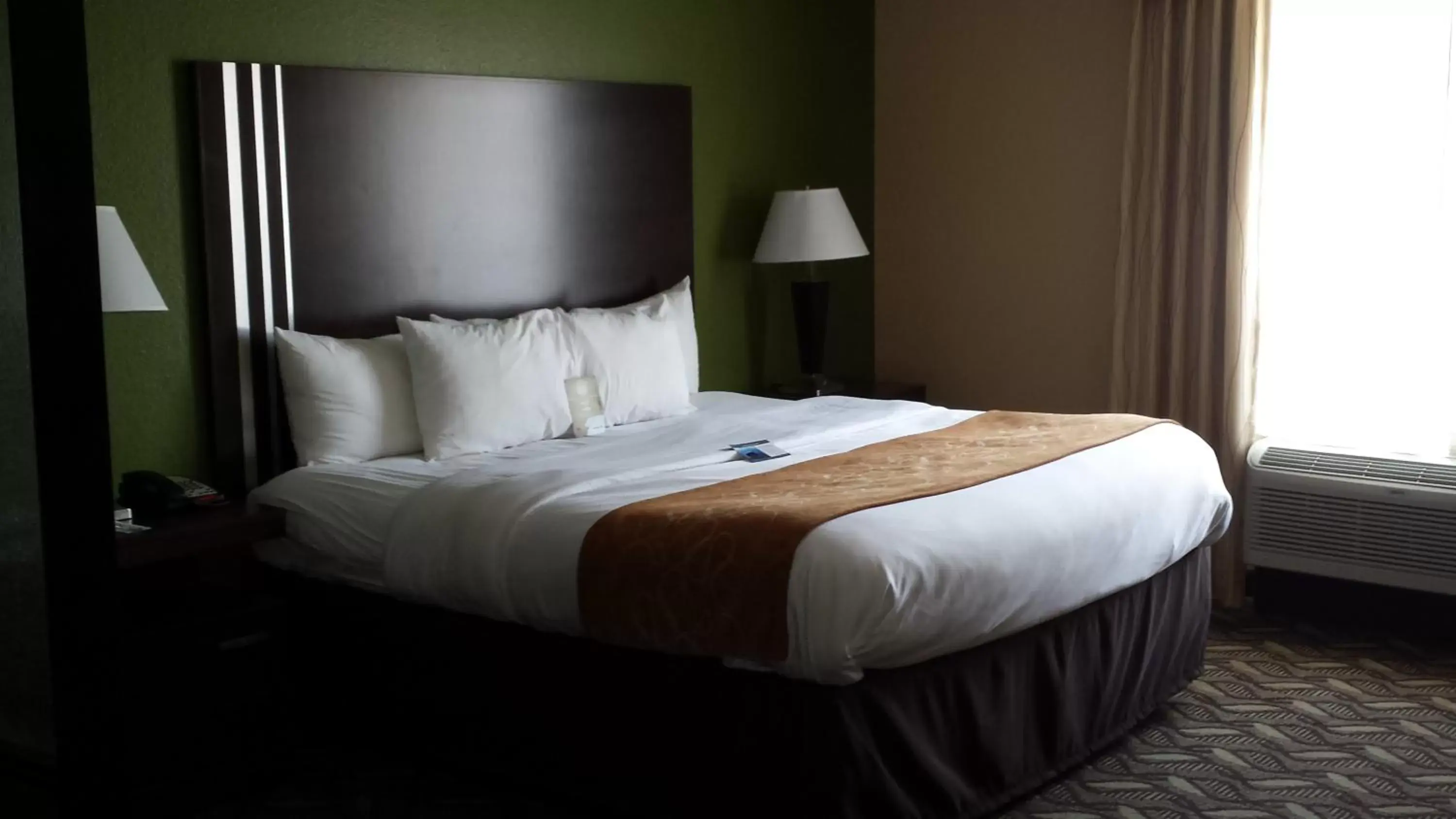 King Suite - Disability Access/Non-Smoking in Baymont by Wyndham Jewett King Suite - Disability Access/Non-Smoking in Baymont by Wyndham Jewett