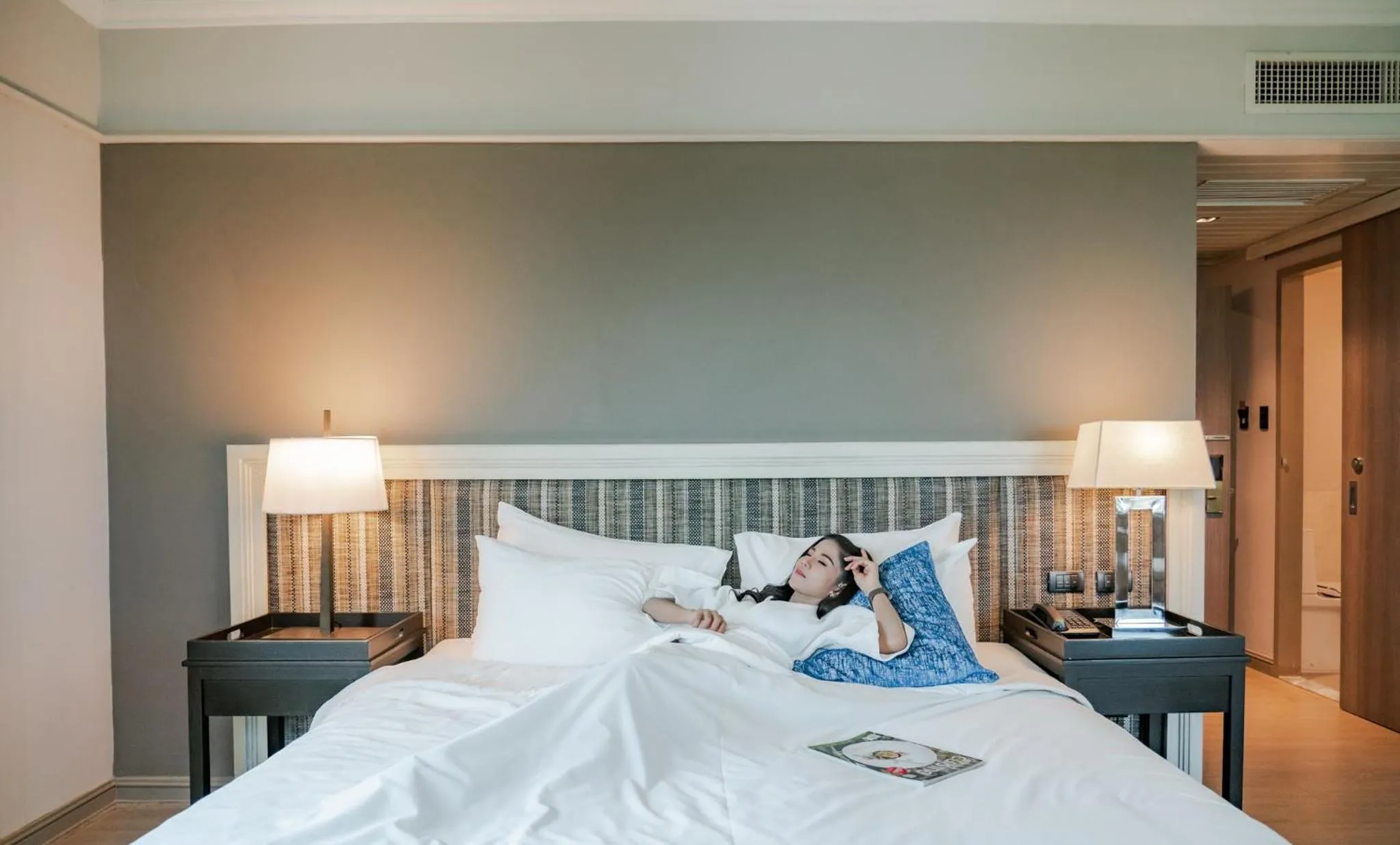 Bed in The Grand Riverside Hotel