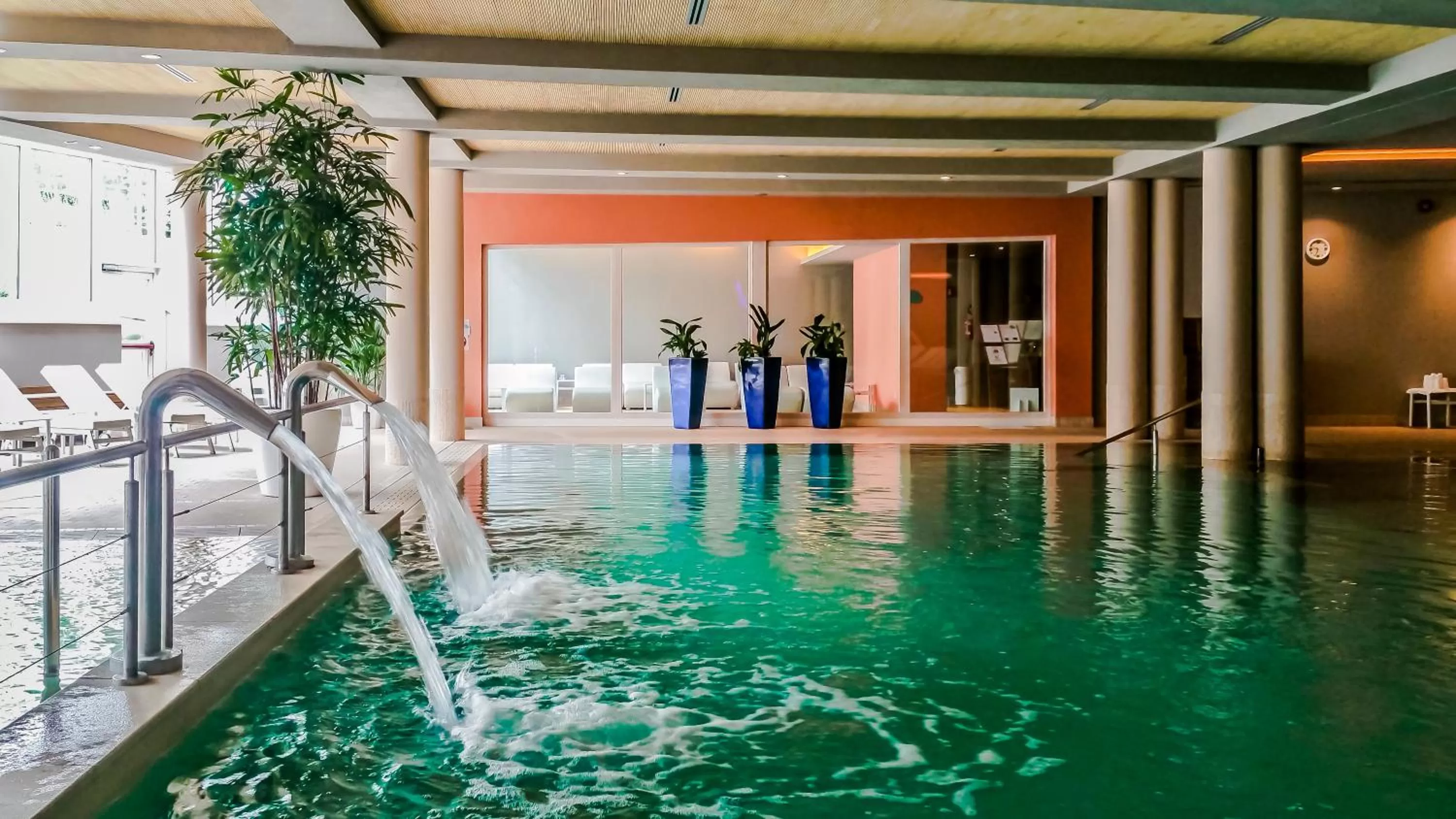 Swimming pool in Hotel Corte Valier