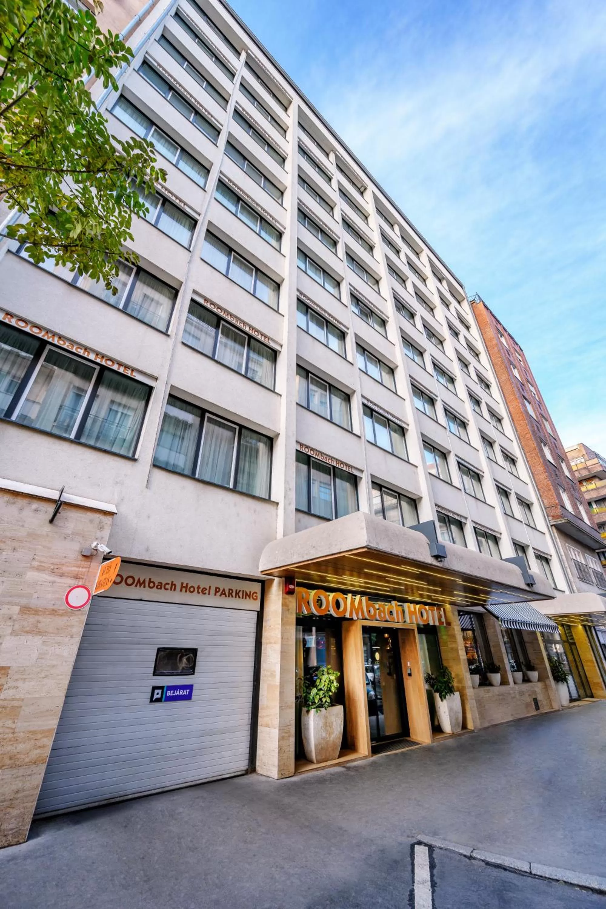 Property building in Roombach Hotel Budapest Center
