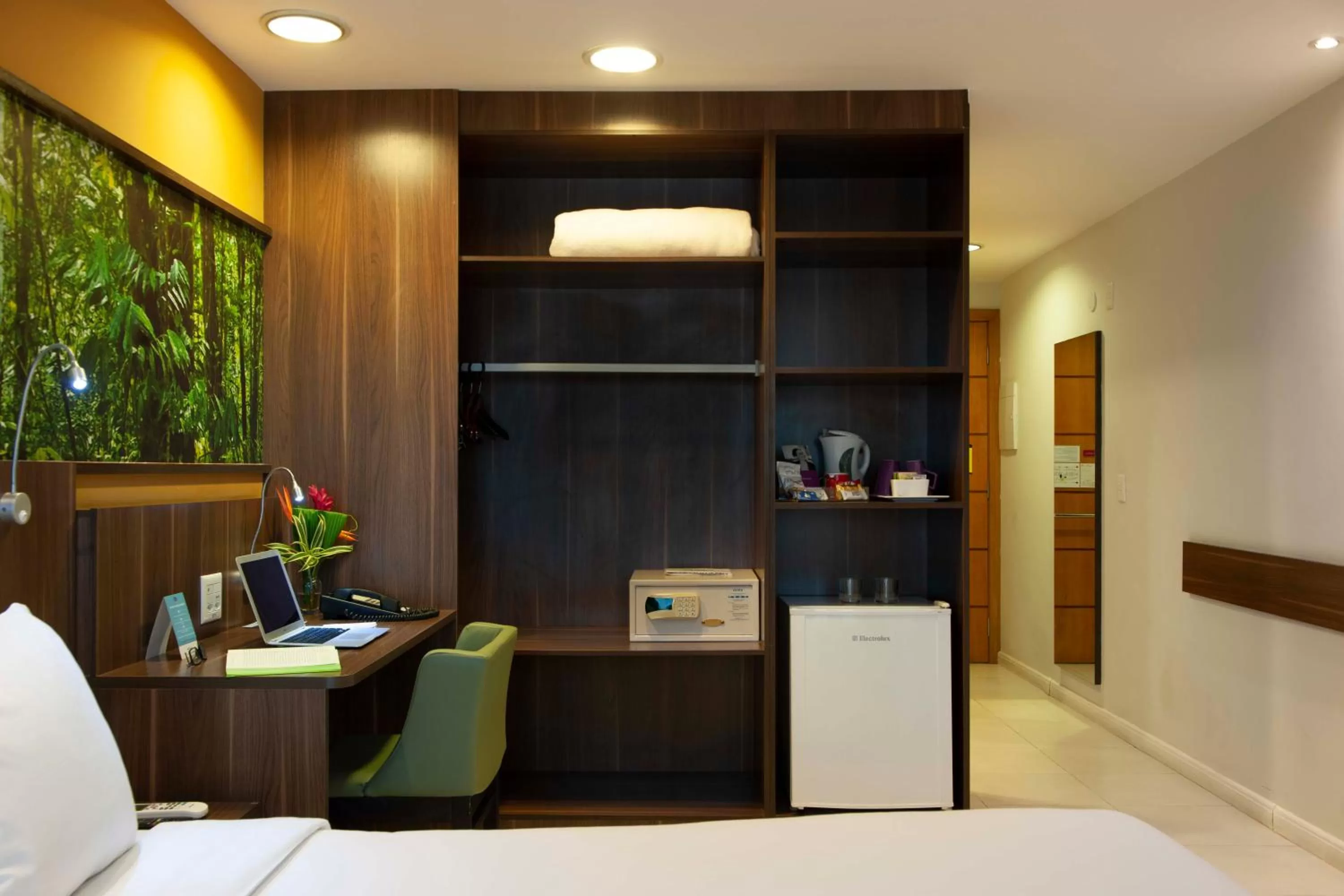 Facility for disabled guests, Bed in Mercure Rio de Janeiro Nova Iguaçu