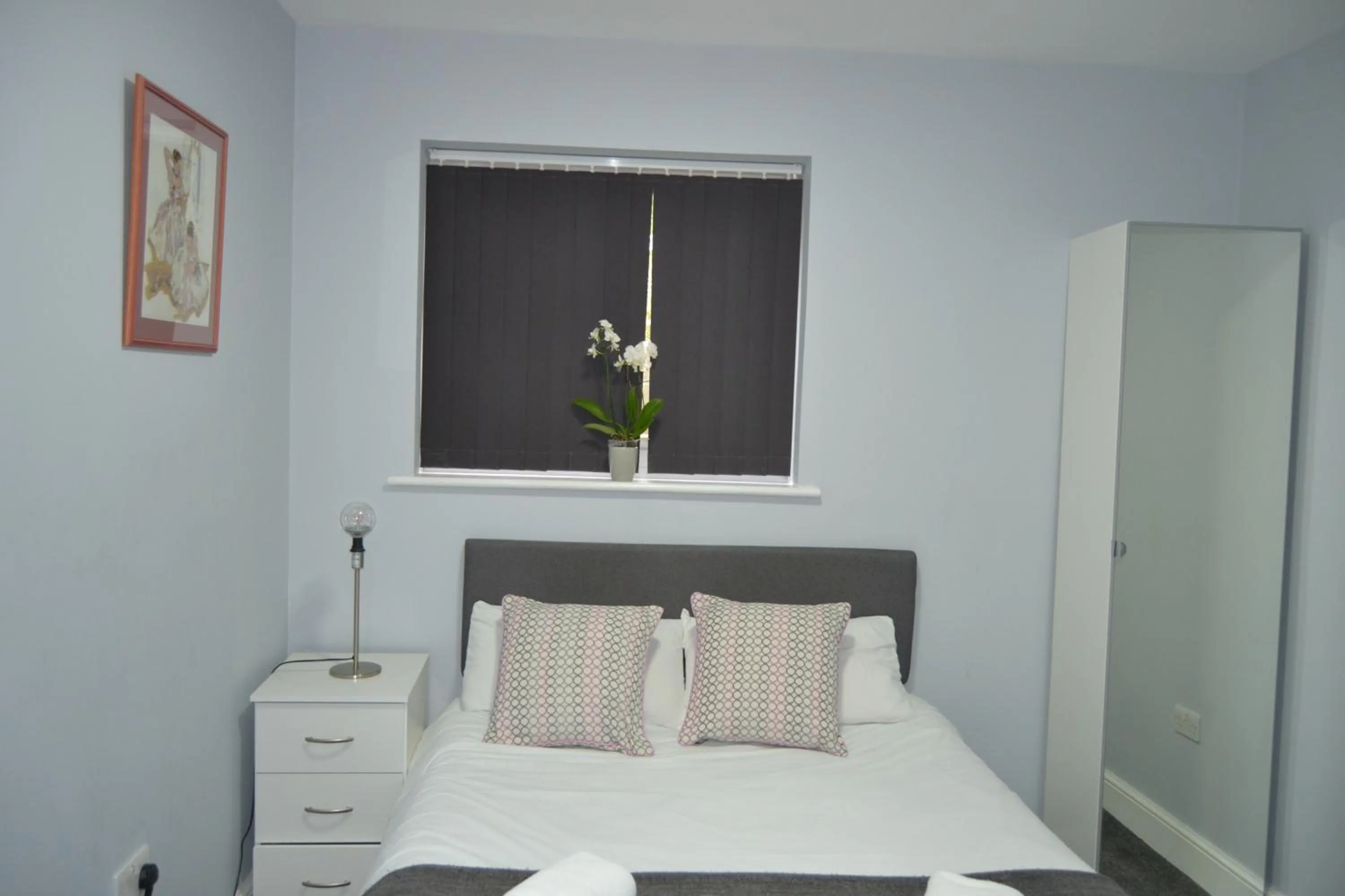 Other, Bed in Manor House London