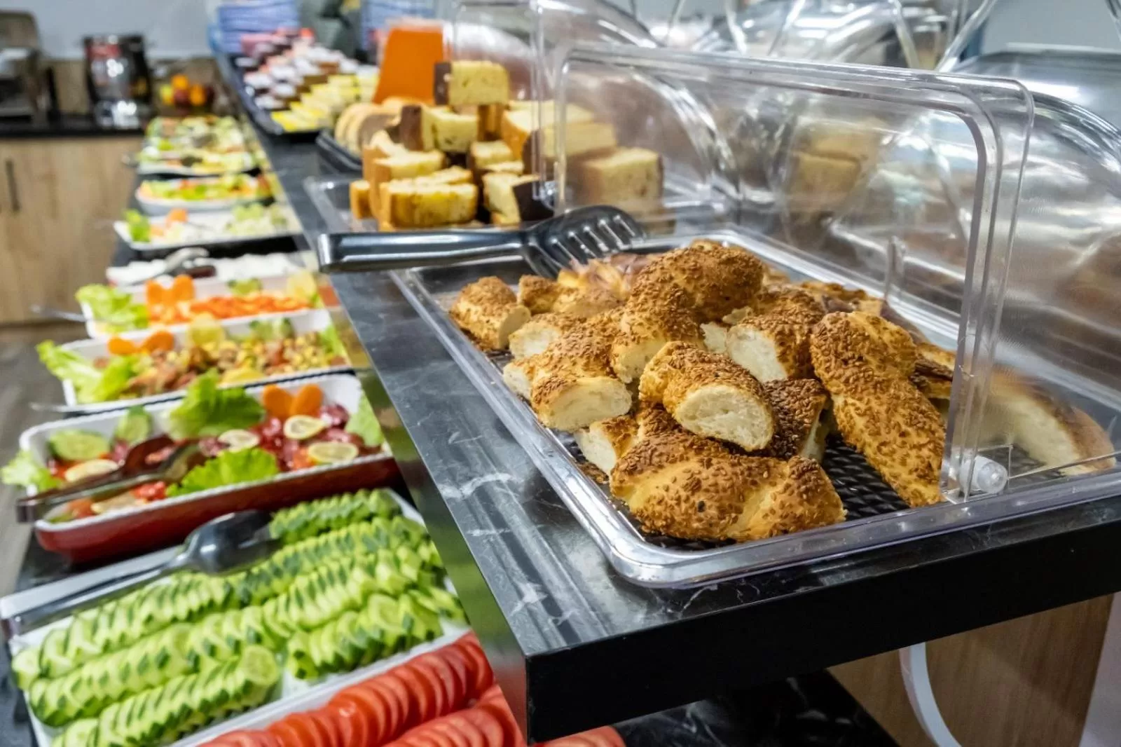 Buffet breakfast in The Queen Hotel