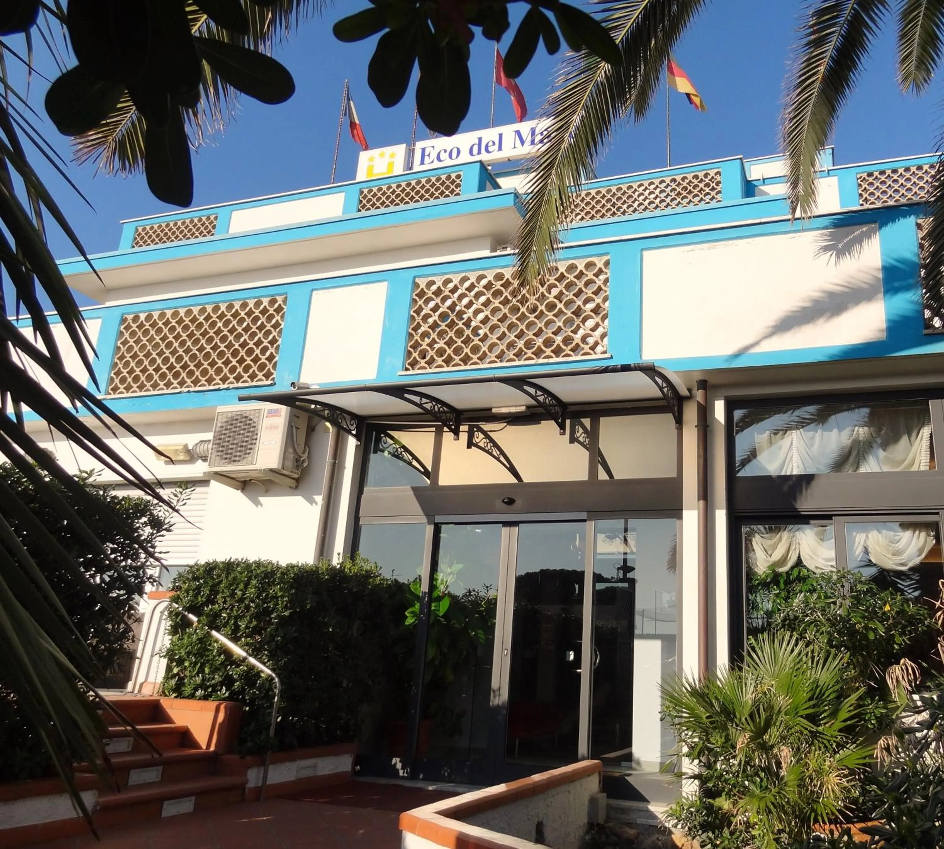 Facade/entrance in Hotel Eco Del Mare