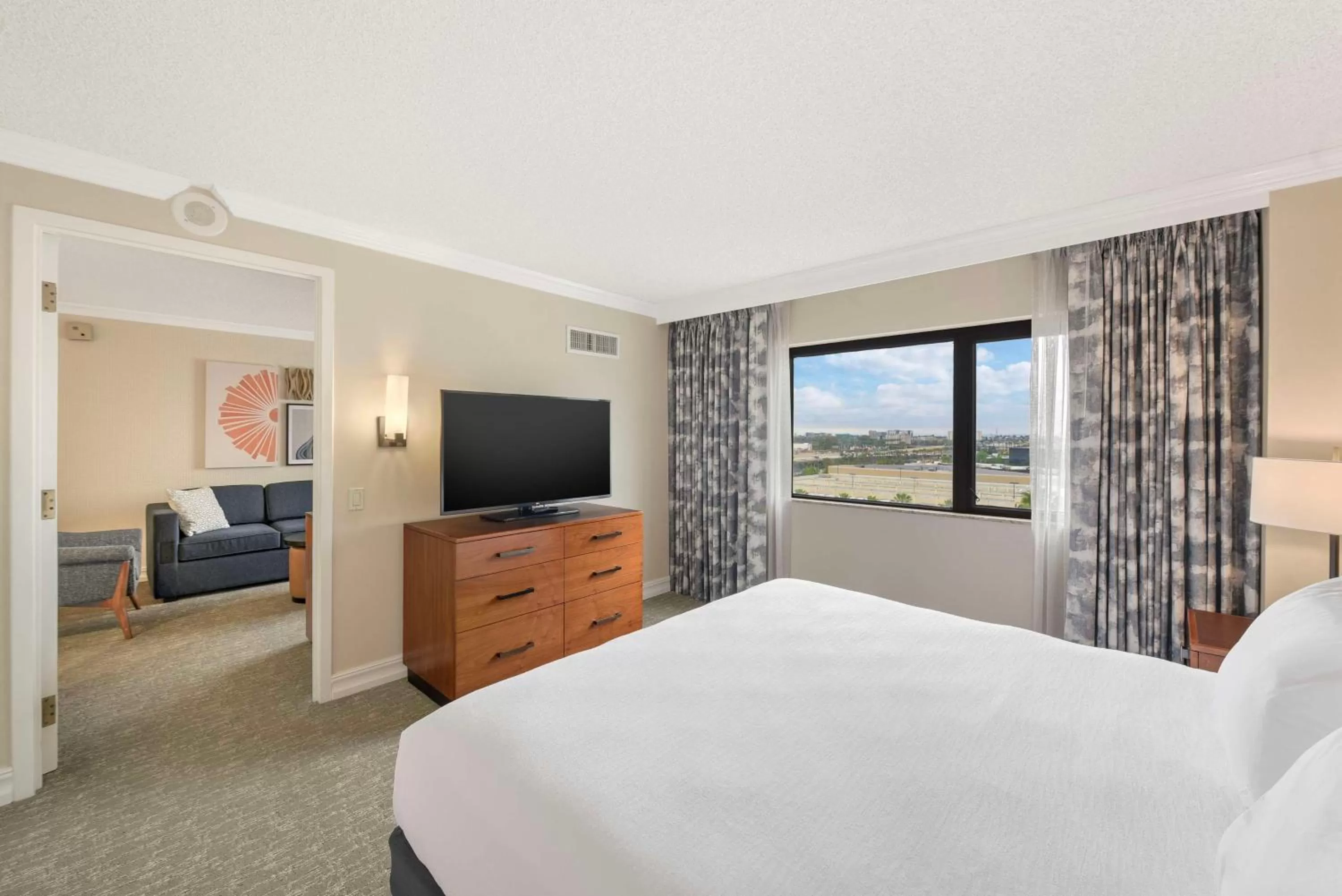 Bed in Embassy Suites by Hilton Anaheim-Orange