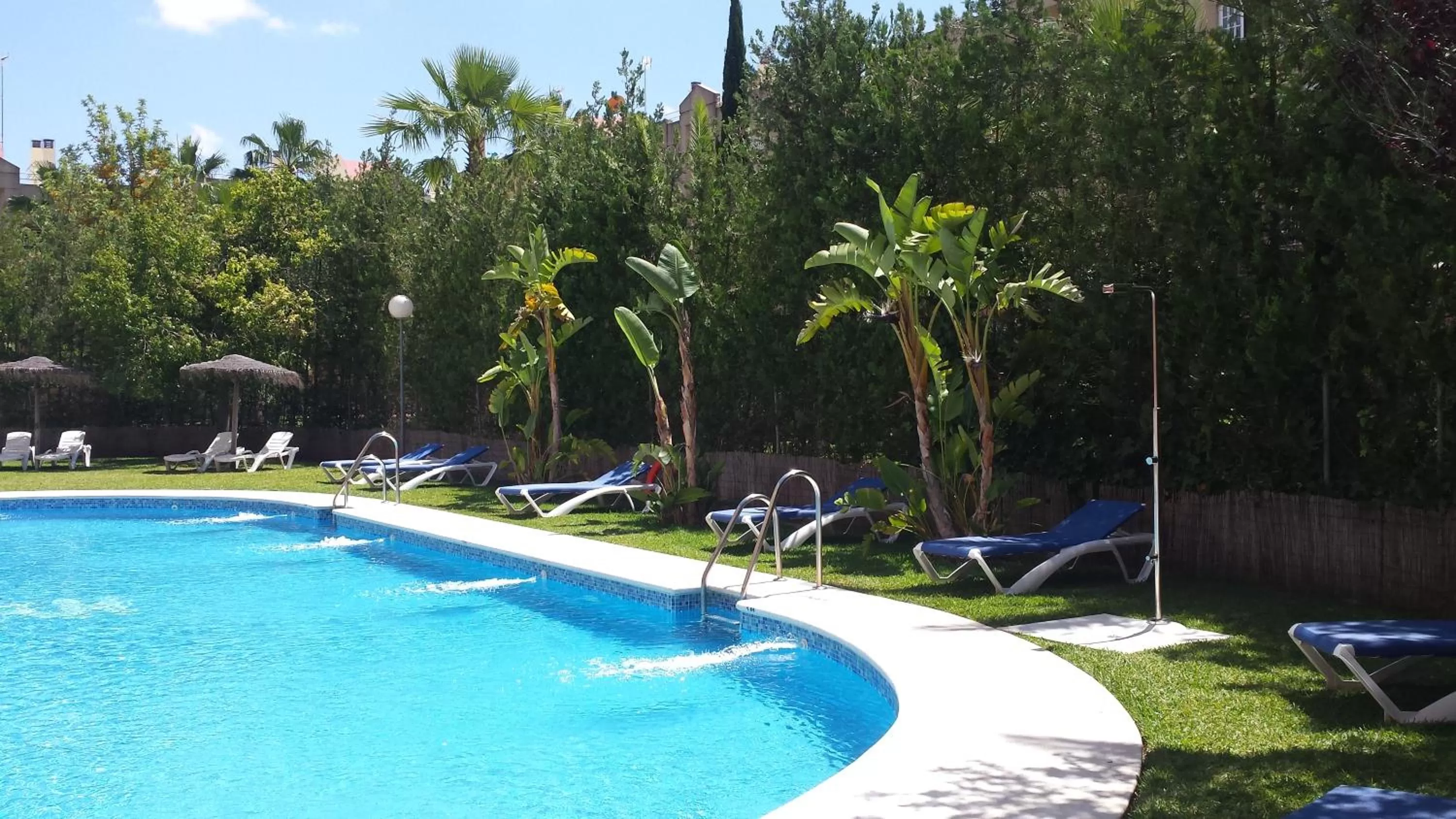 Swimming pool in Hotel TRH La Motilla