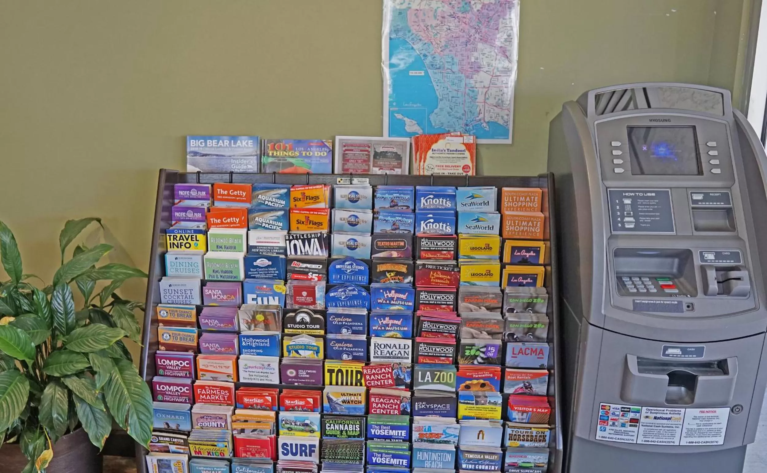 Lobby or reception in Hawthorne Plaza Inn Near LAX