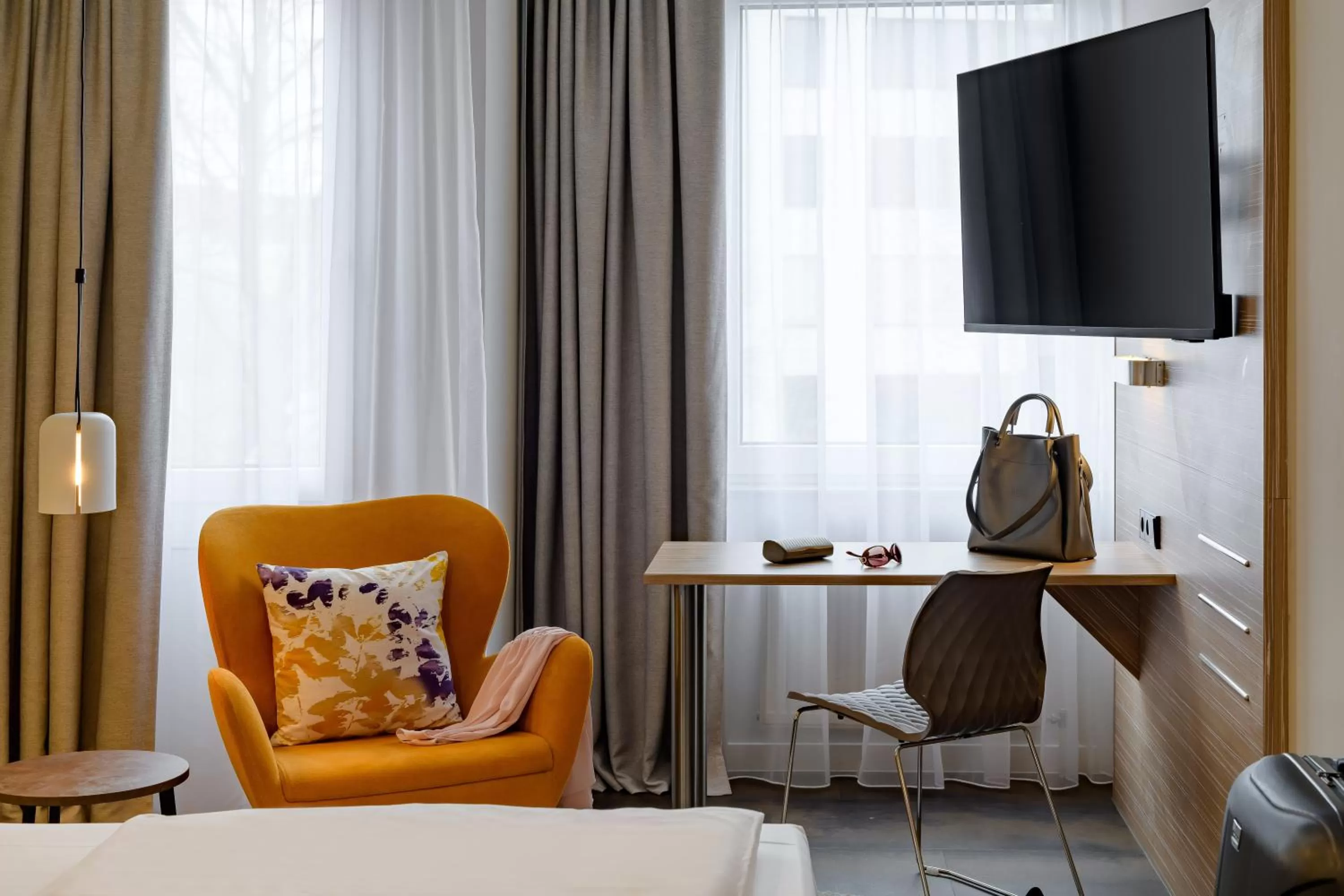 TV and multimedia, Bed in Mercure Hotel Stuttgart Gerlingen