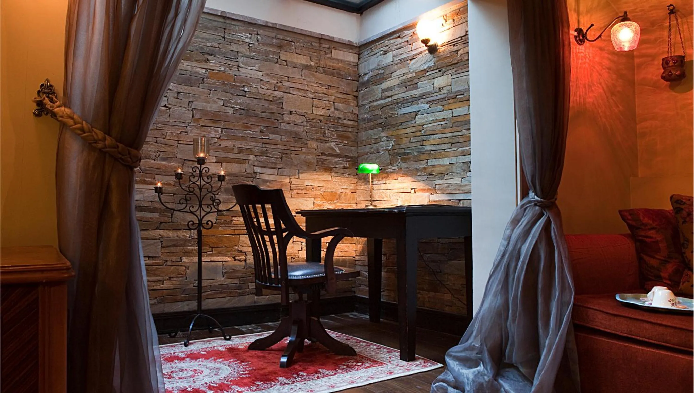 Decorative detail in Kitapevi Hotel