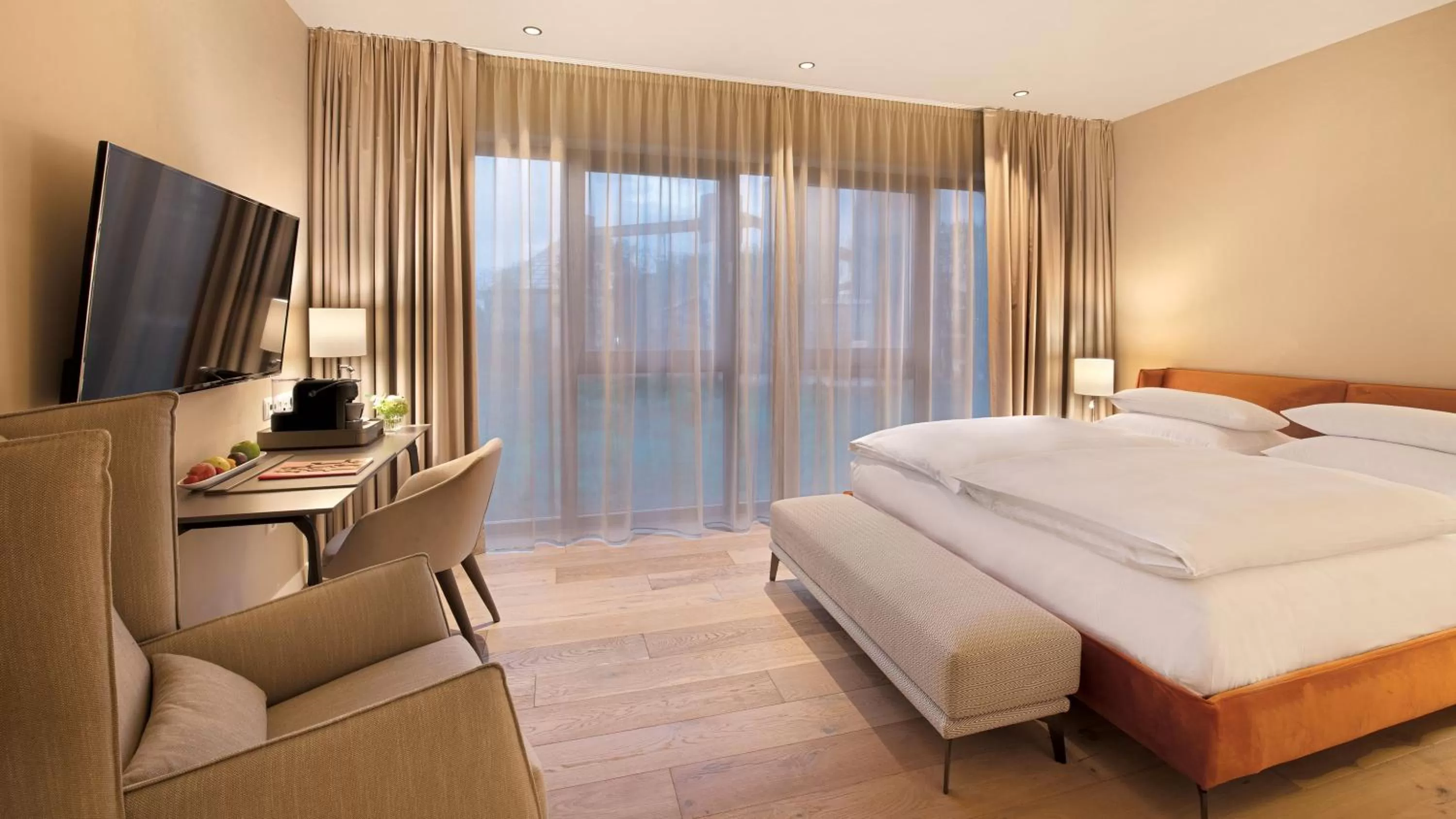 Photo of the whole room, Bed in Hotel Villa Toskana