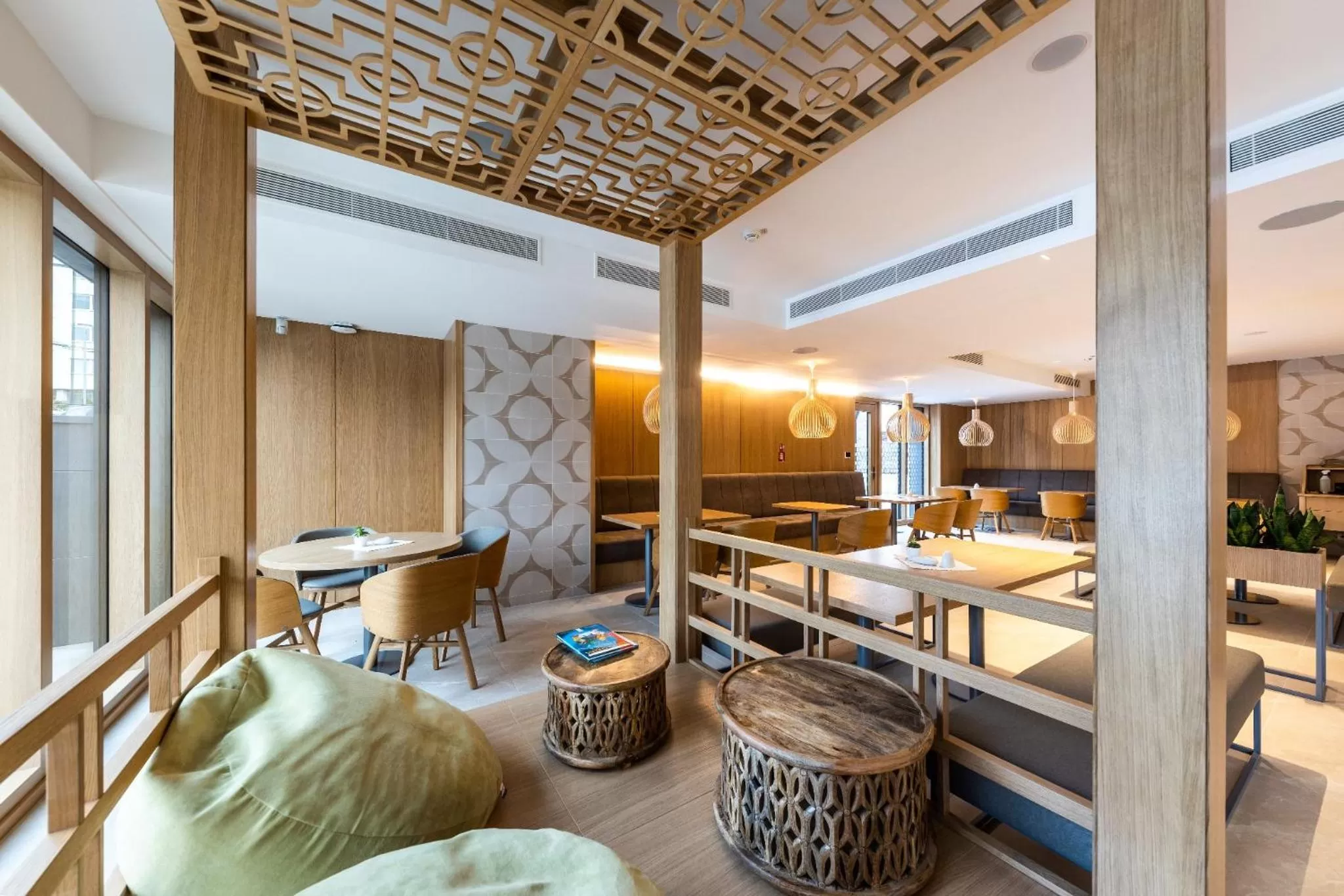 Restaurant/places to eat, Bed in RAJ zdravia