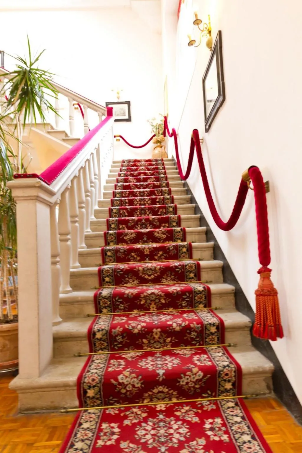 Hotel La Vela-Castello Il Rifugio