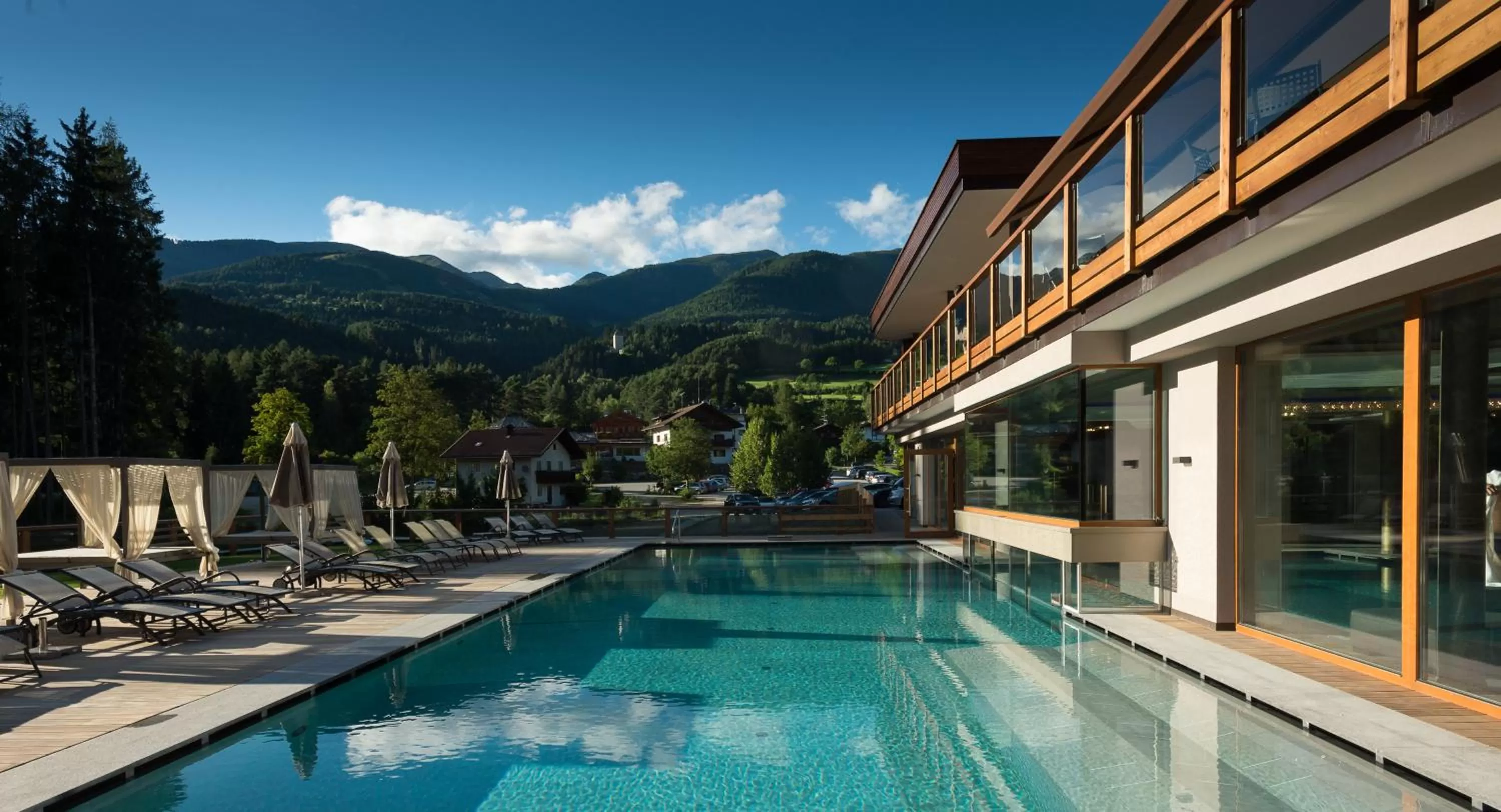 Day in Hotel Weiher Green Lake