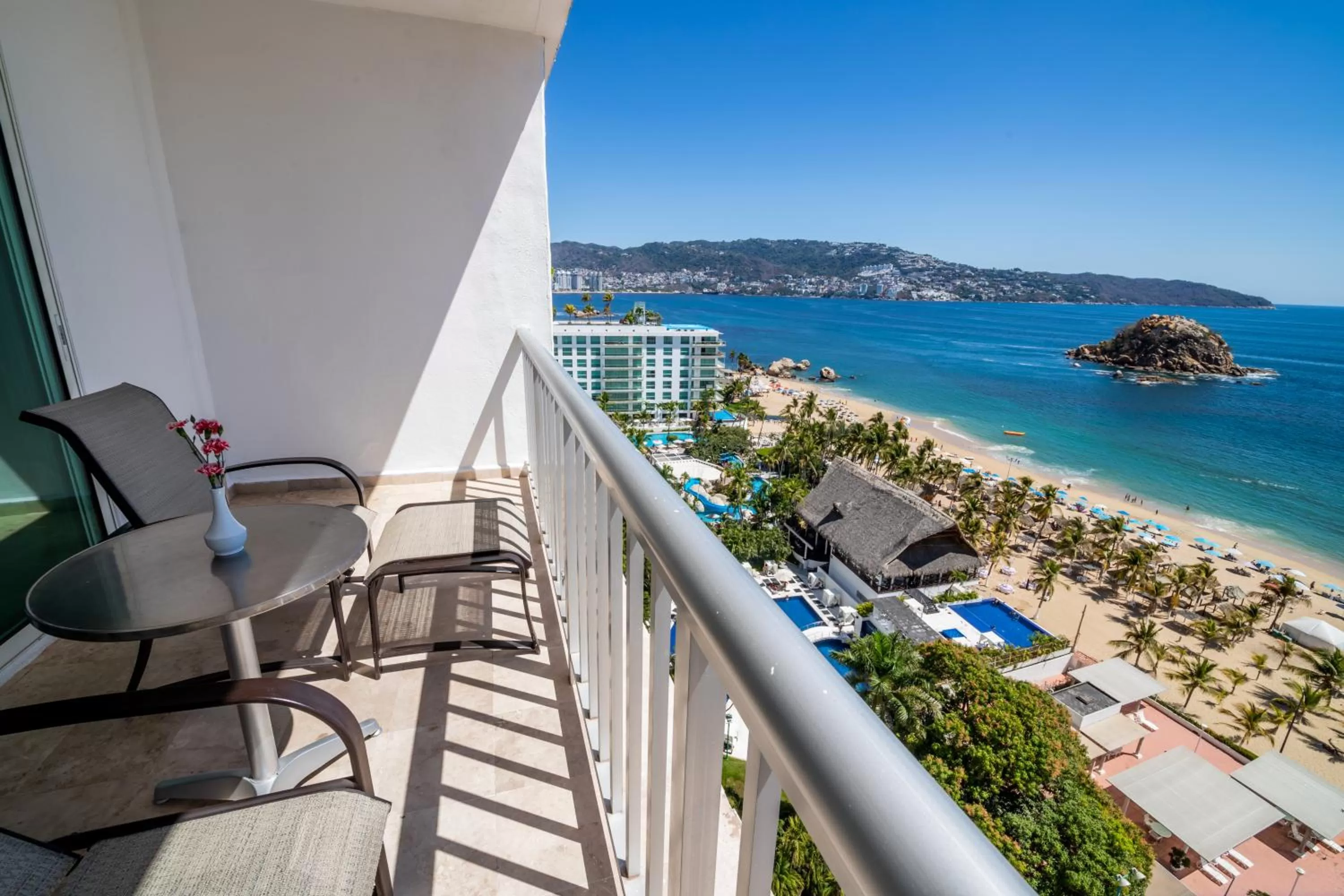 Balcony/Terrace in Emporio Acapulco