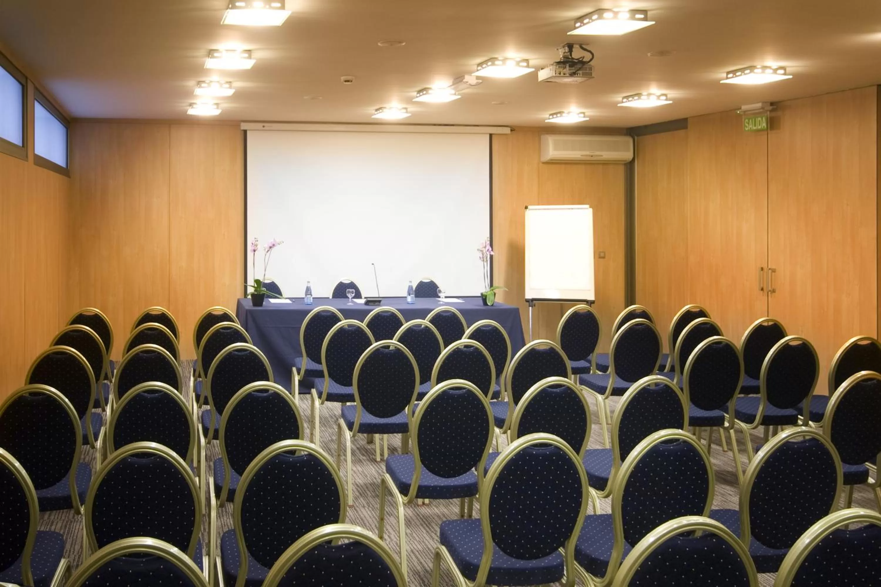 Business facilities in Hotel Colon Rambla