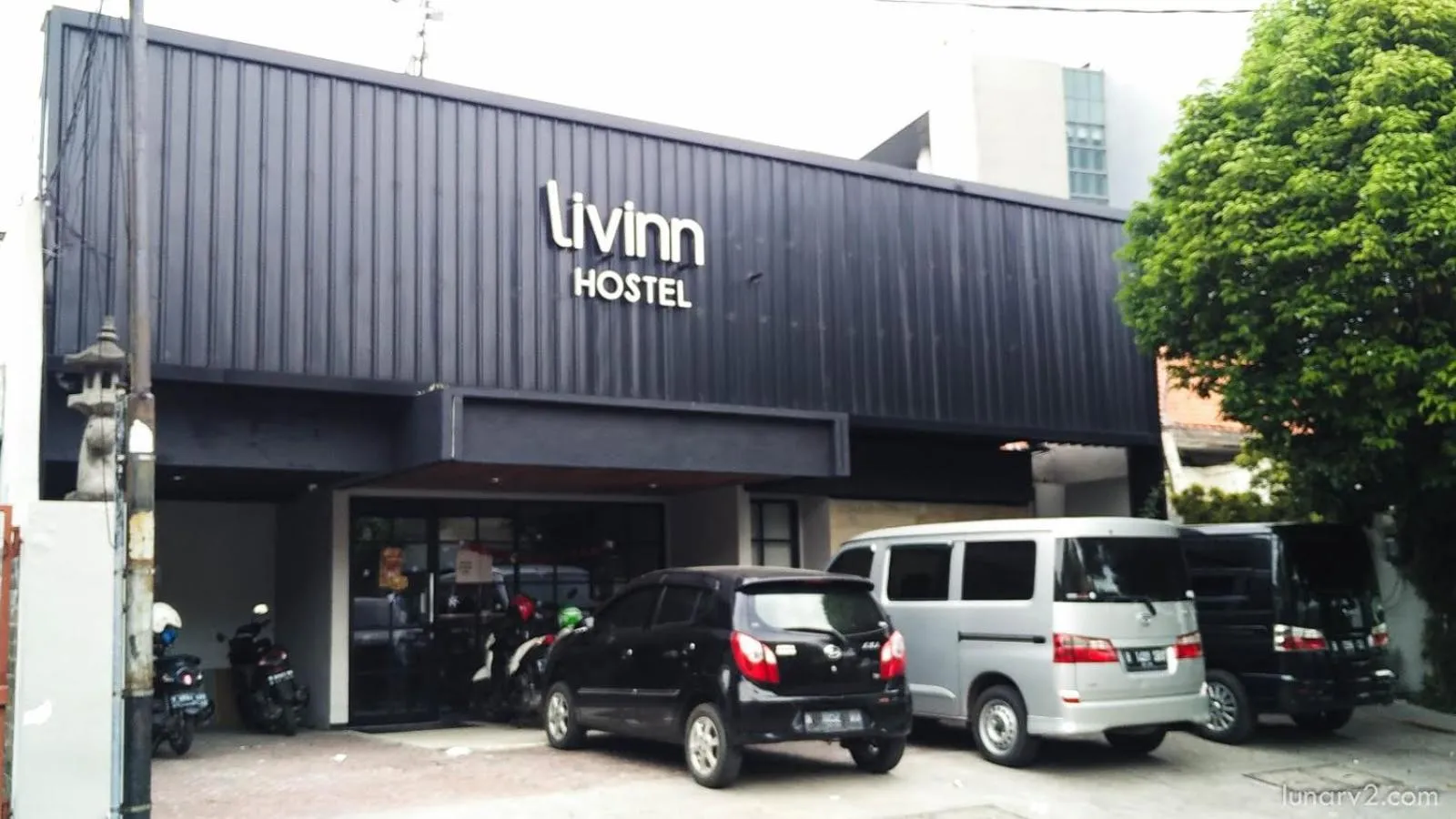 Facade/entrance in Livinn Hostels Gubeng Station Surabaya