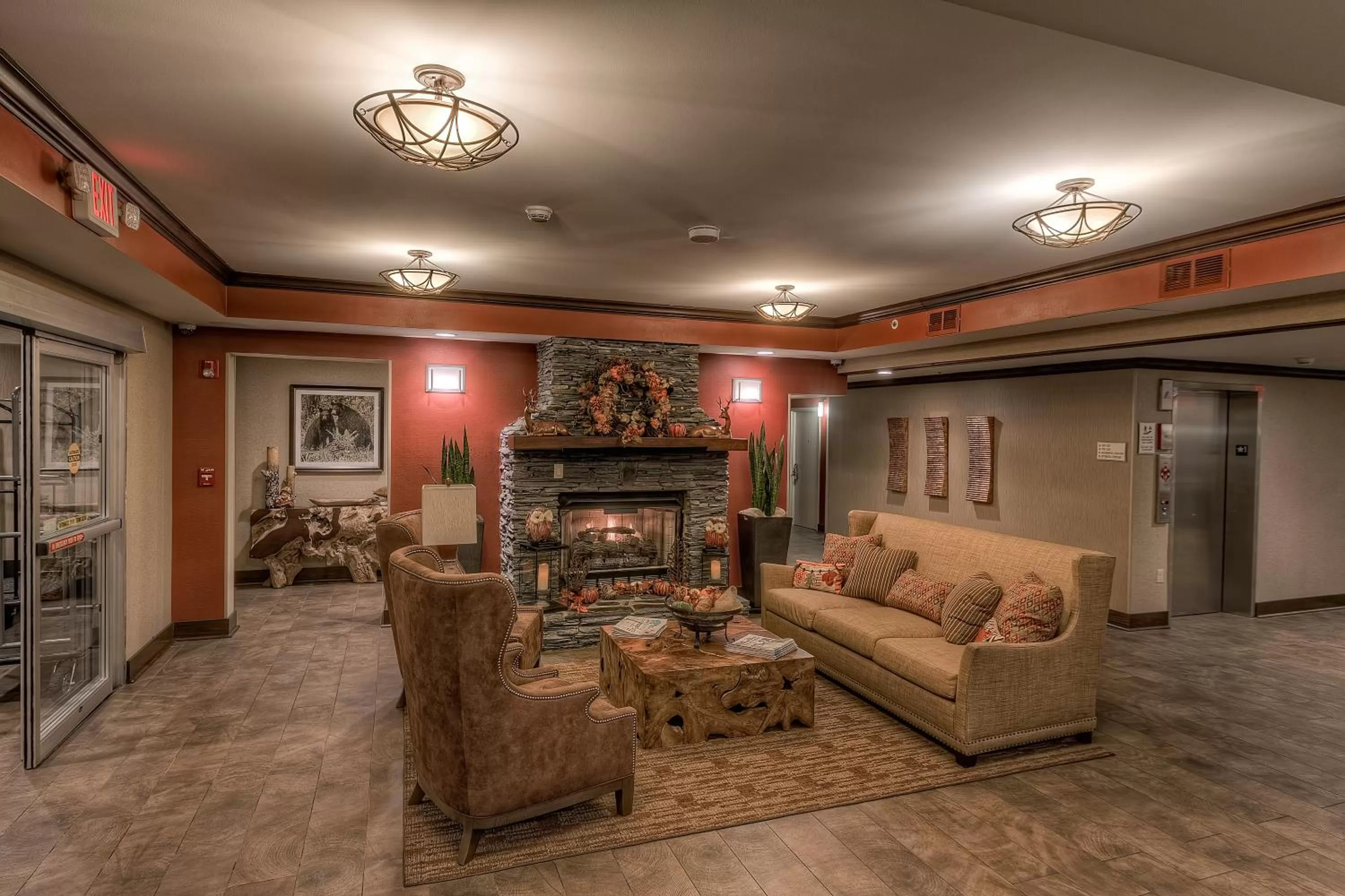 Seating area in La Quinta by Wyndham Pigeon Forge