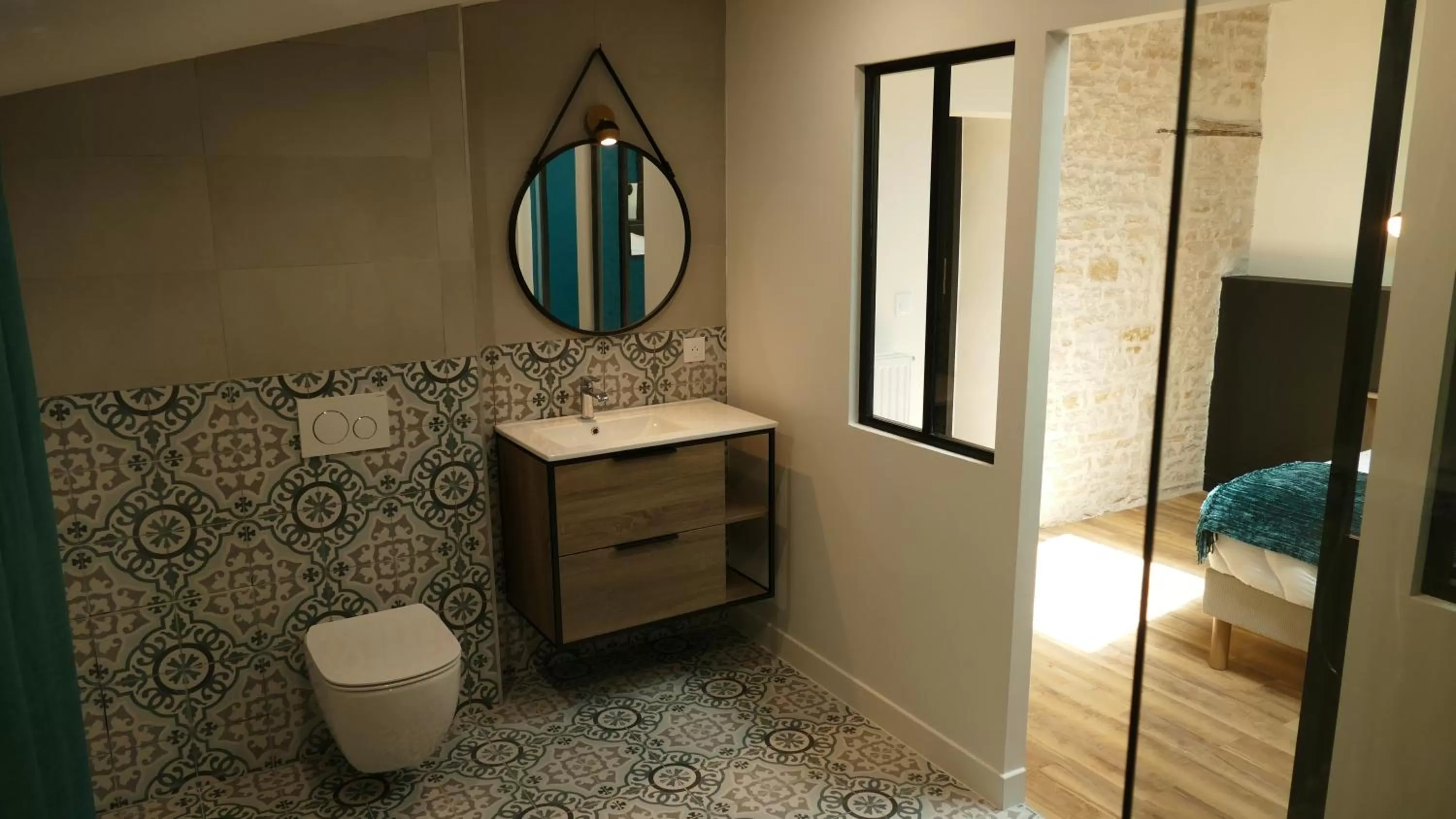 Bathroom in La Rochelle et l'Aunis