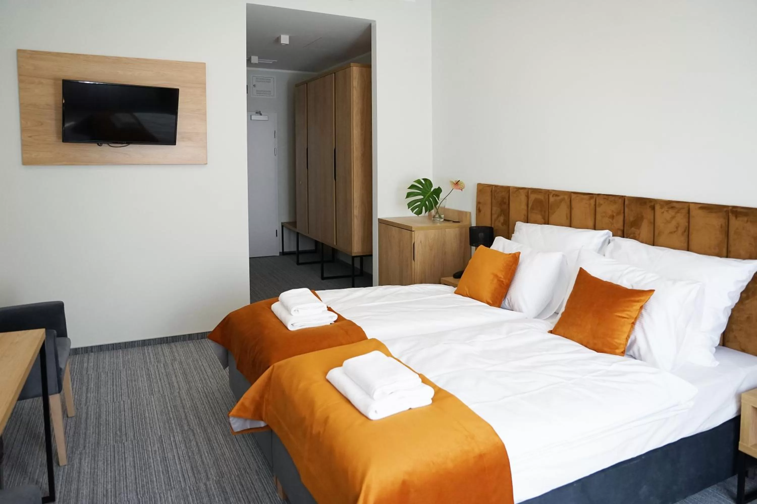 TV and multimedia, Bed in FACTORY RESORT wellness & spa