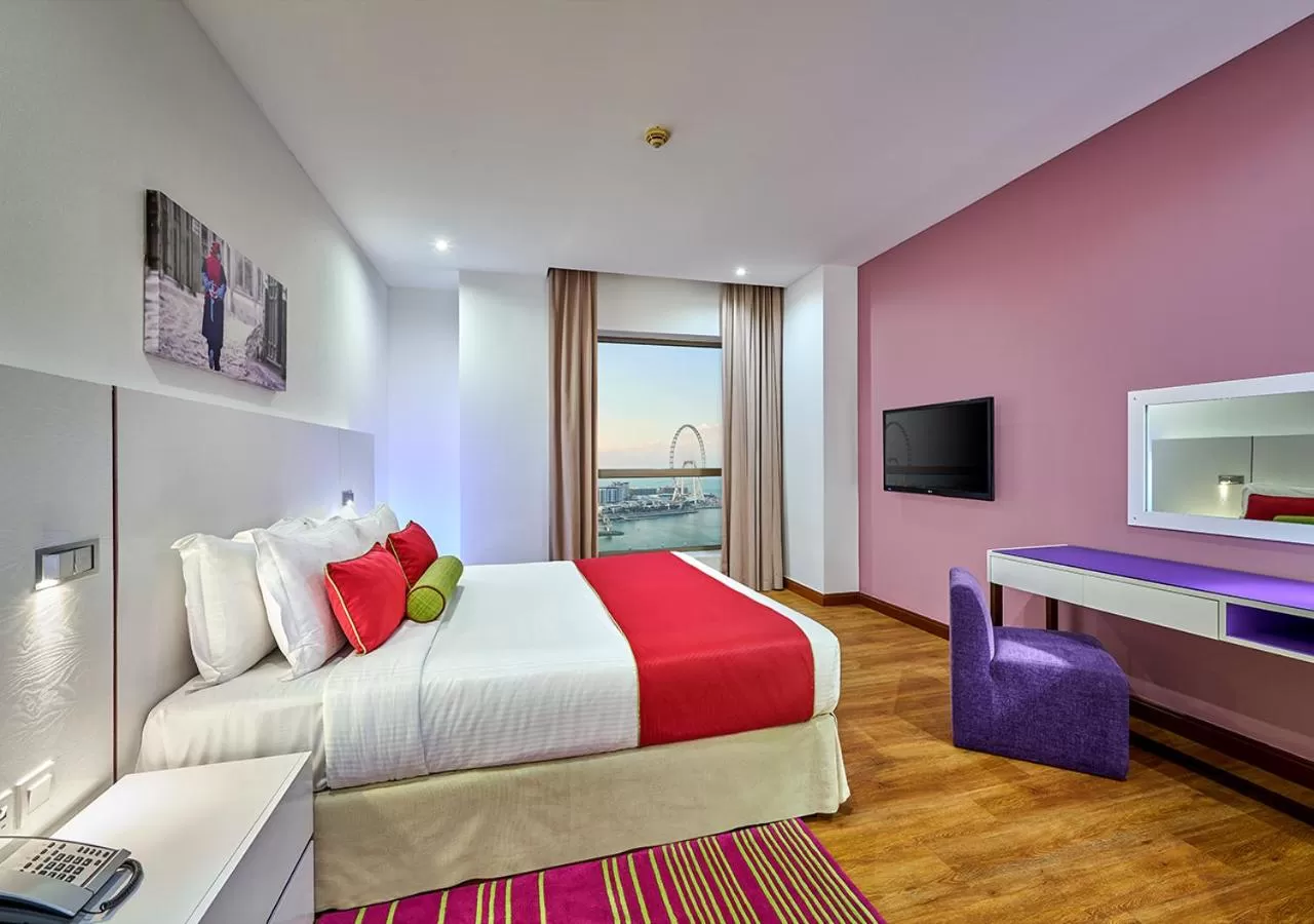 TV and multimedia, Bed in Ramada Hotel, Suites and Apartments by Wyndham Dubai JBR