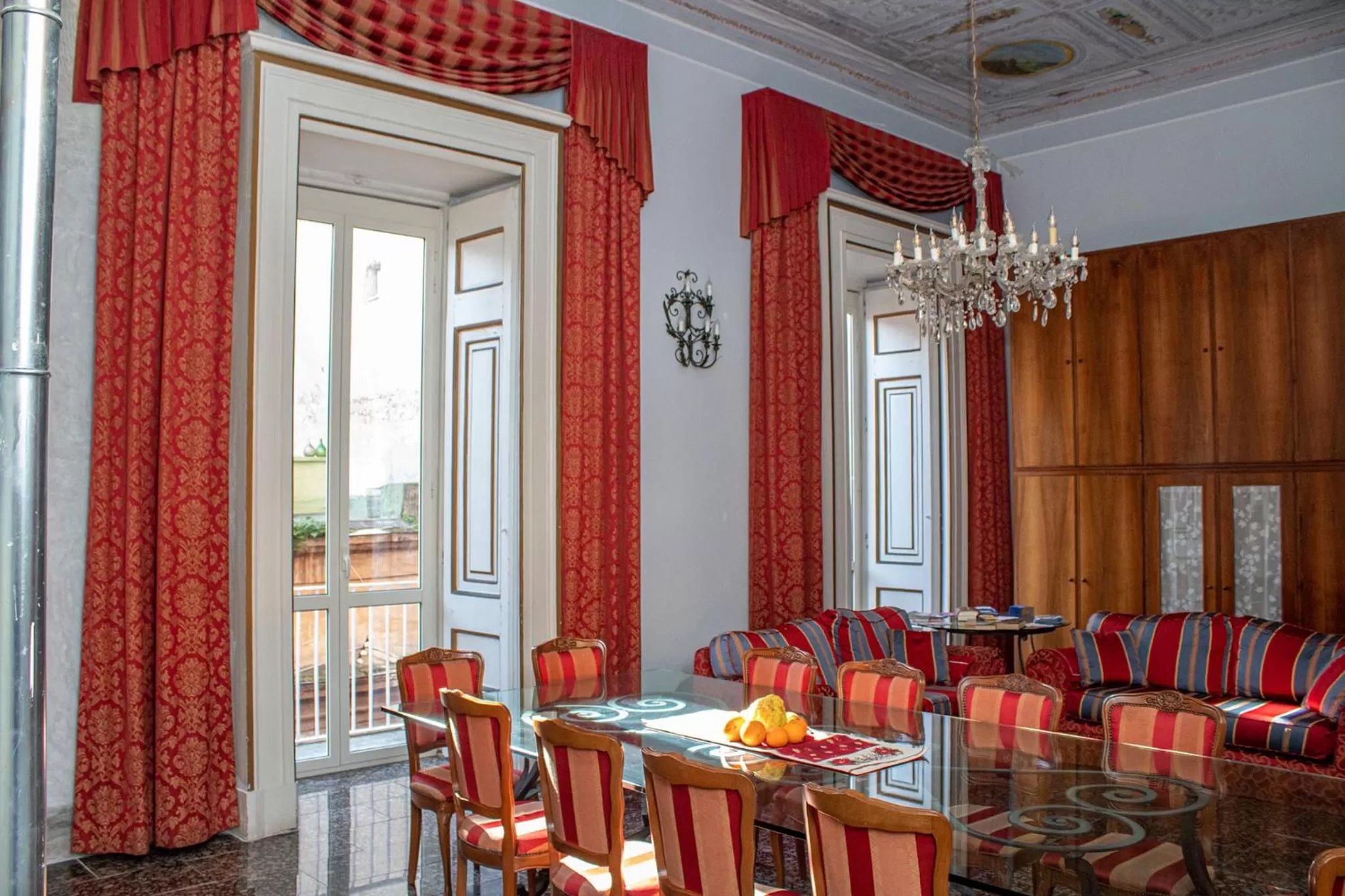 Living room in Le Stanze Del Vicerè Boutique Hotel