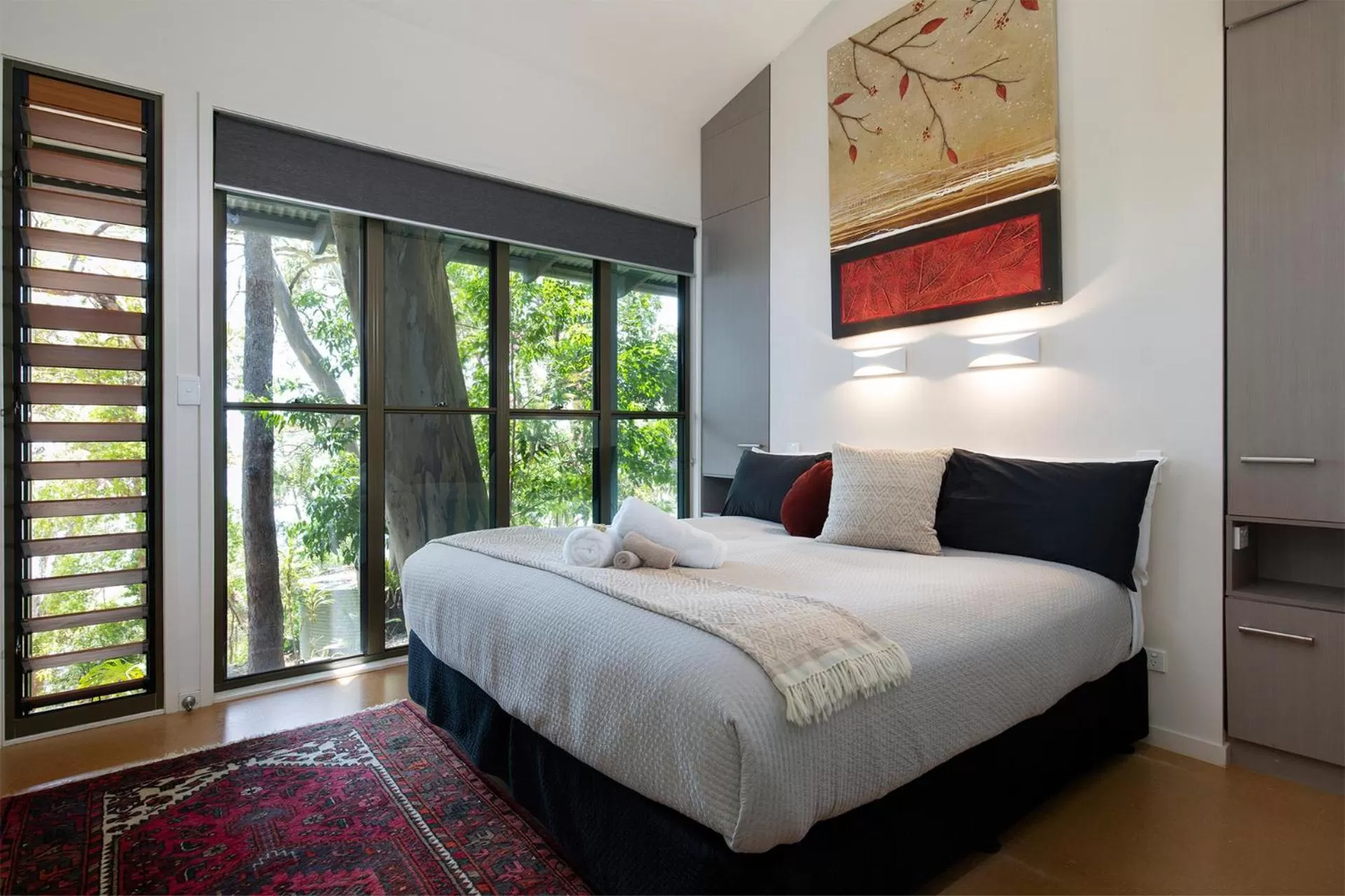 Bedroom, Bed in Eumarella Shores Noosa Lake Retreat
