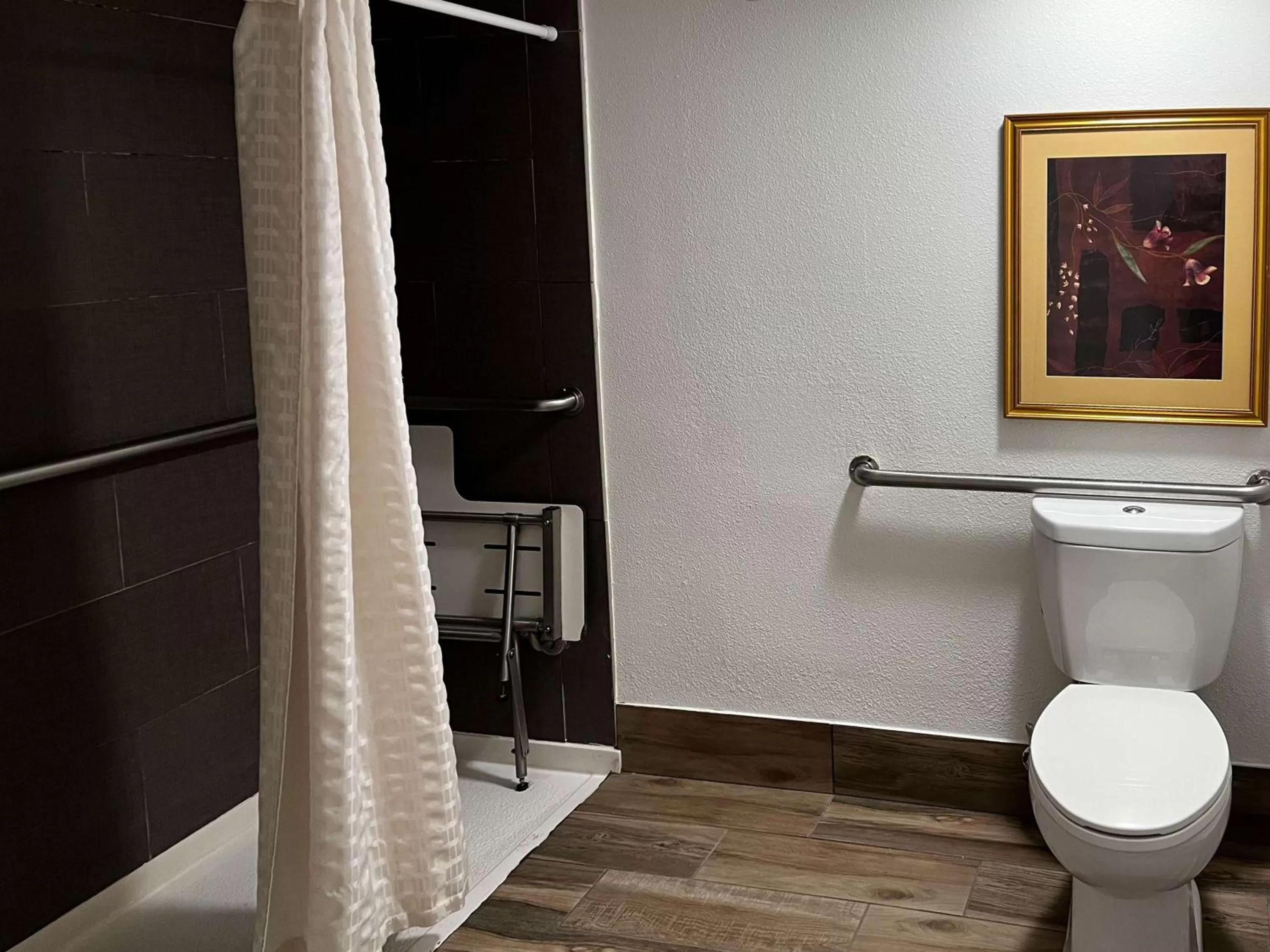 Bathroom in Motel 6 San Francisco CA Fisherman"s Wharf