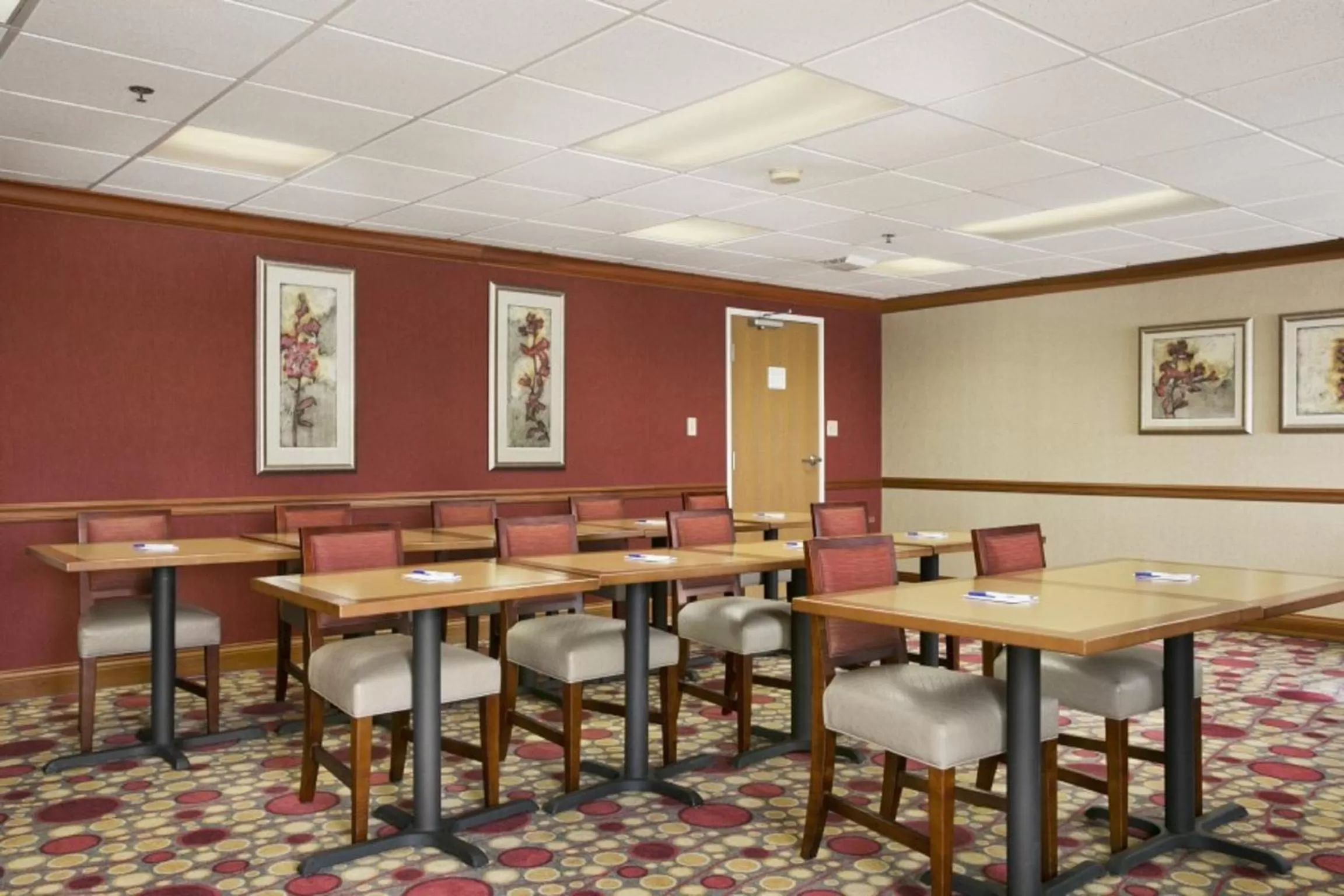 Meeting/conference room in Baymont by Wyndham Evansville North/Haubstadt