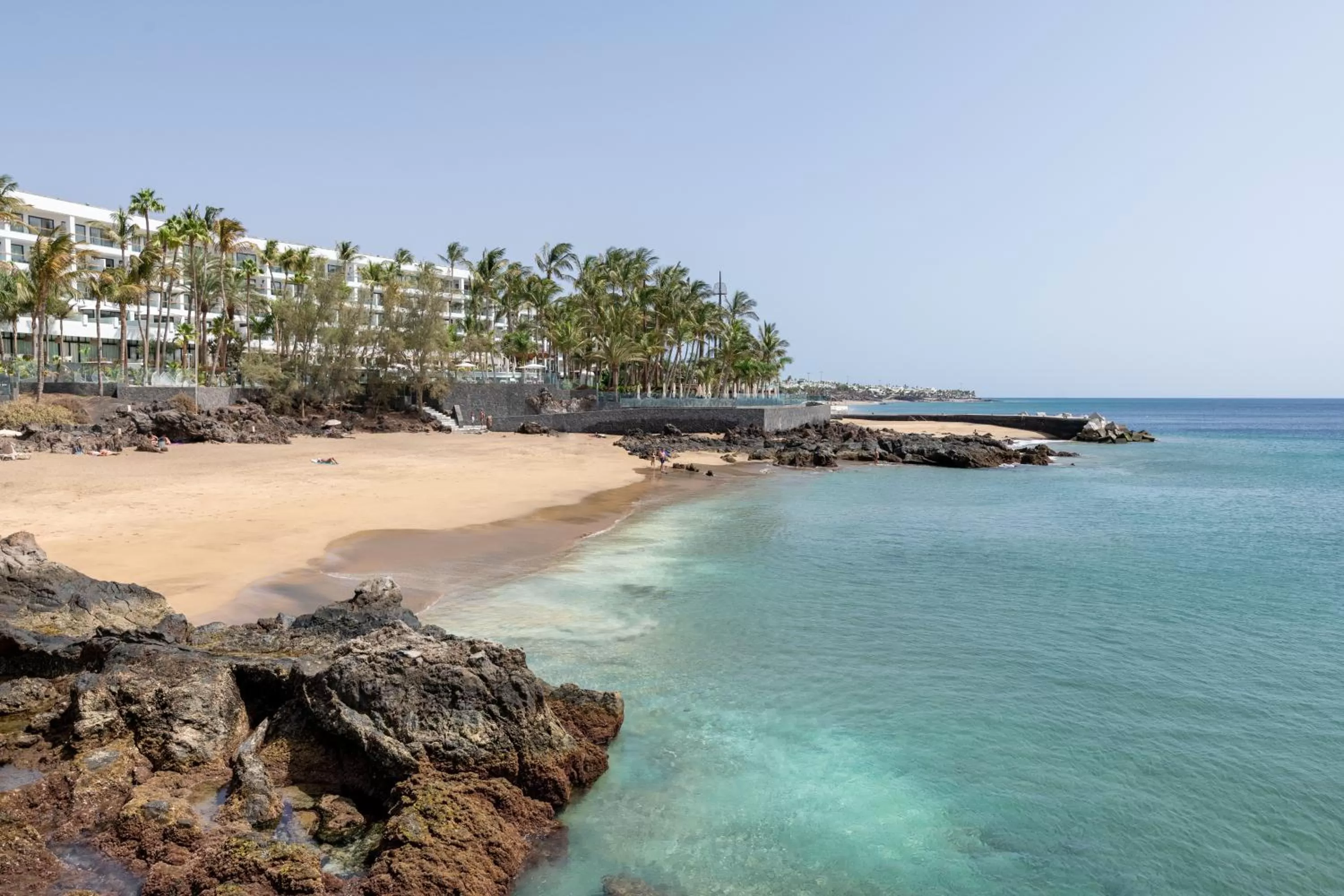 Property building in Hotel Fariones